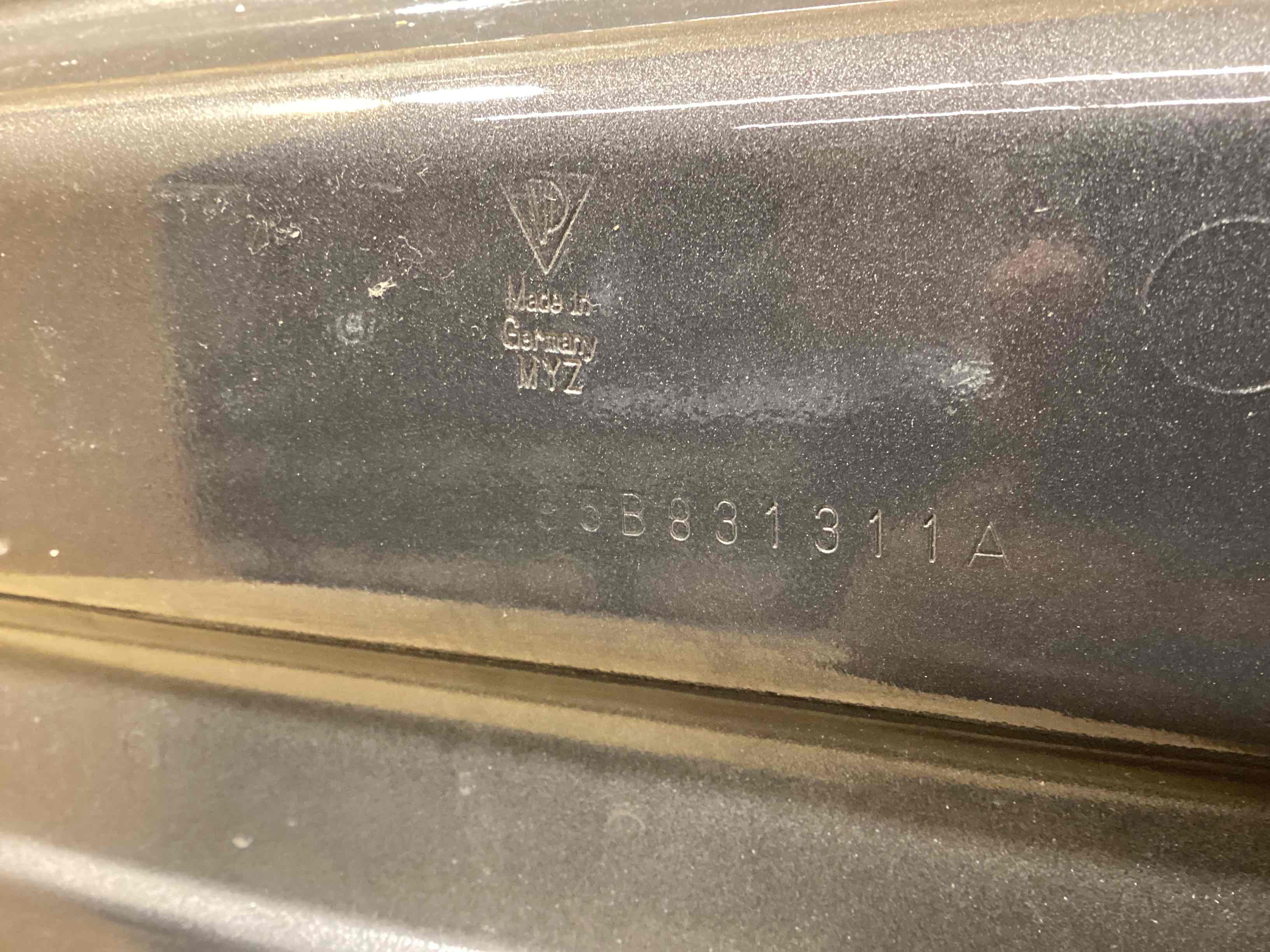 Дверь передняя левая Porsche Macan 061025-101