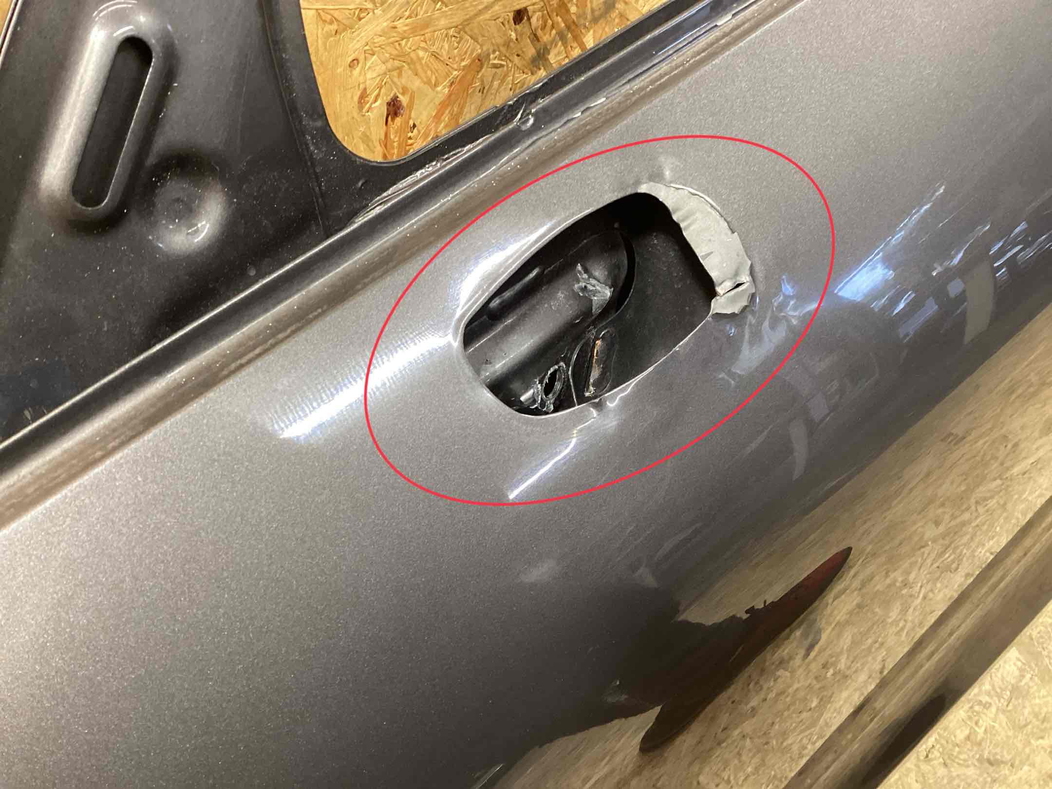 Дверь передняя левая Porsche Macan 061025-101