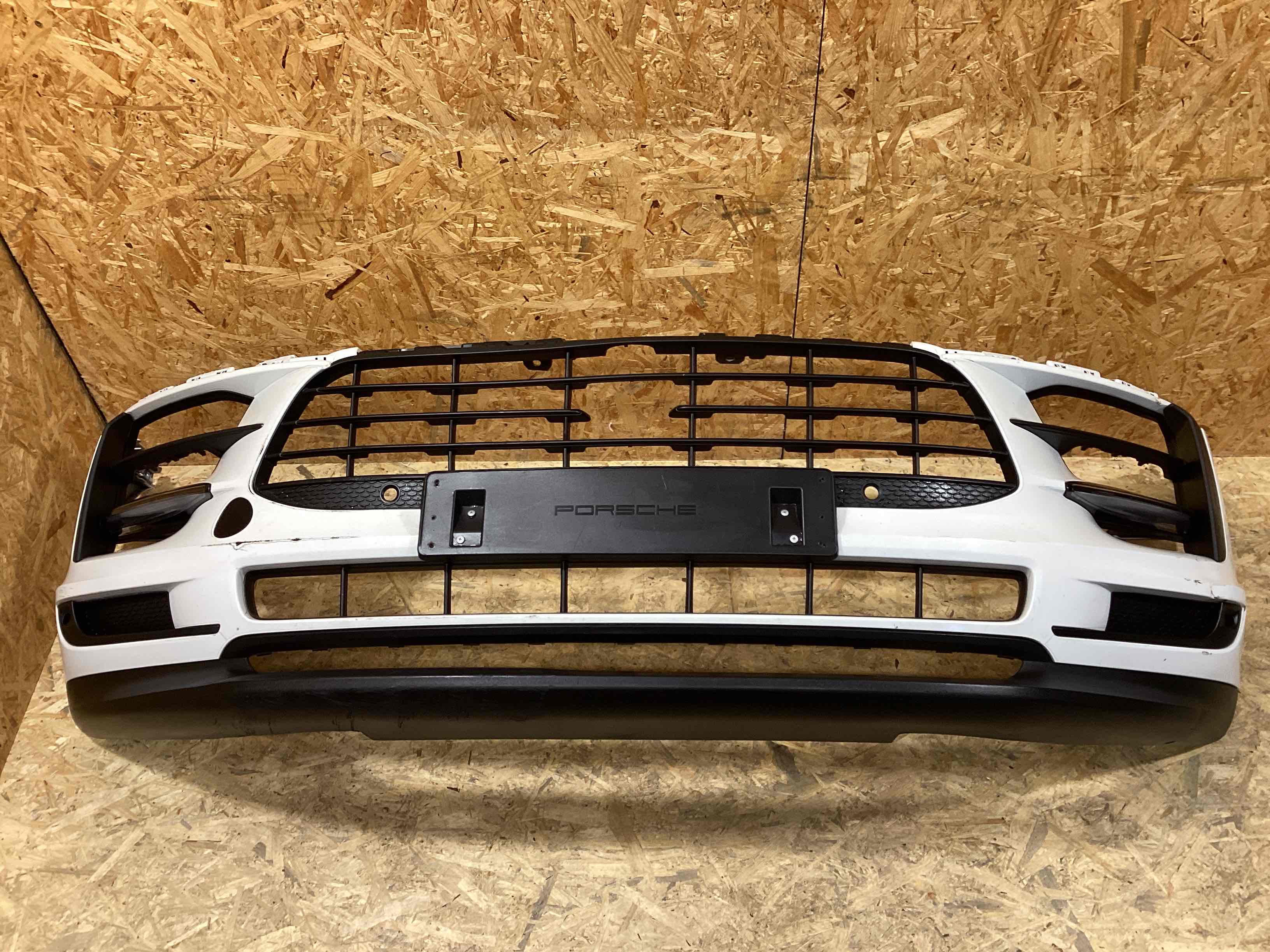 Бампер передний Porsche Macan 061025-103