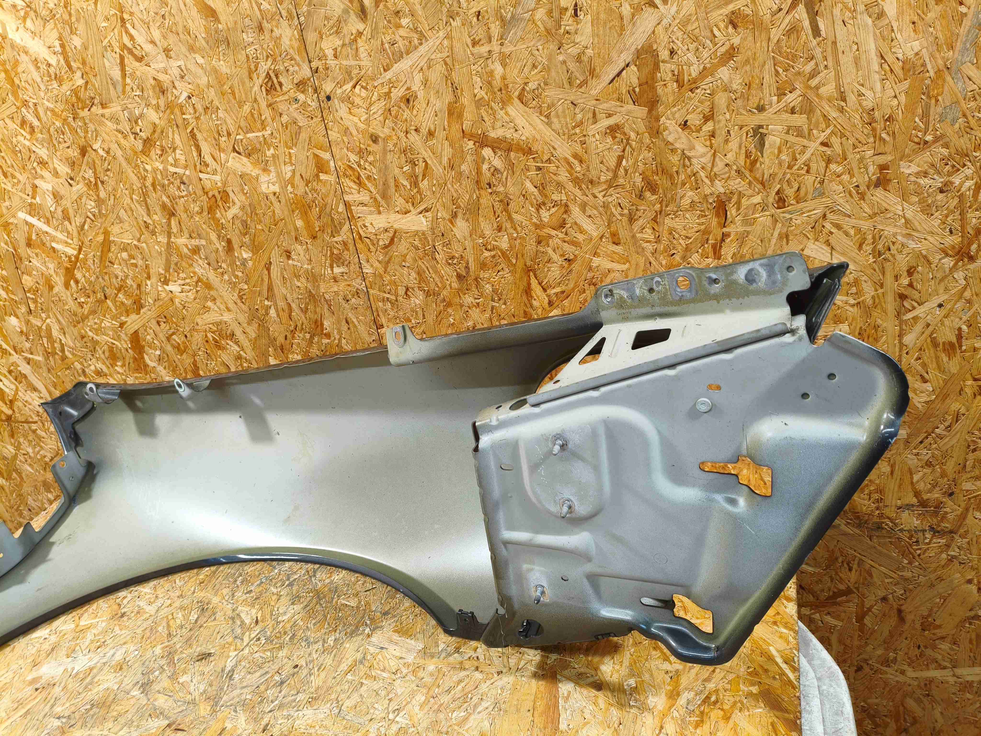 Крыло переднее левое Porsche 911 061025-105