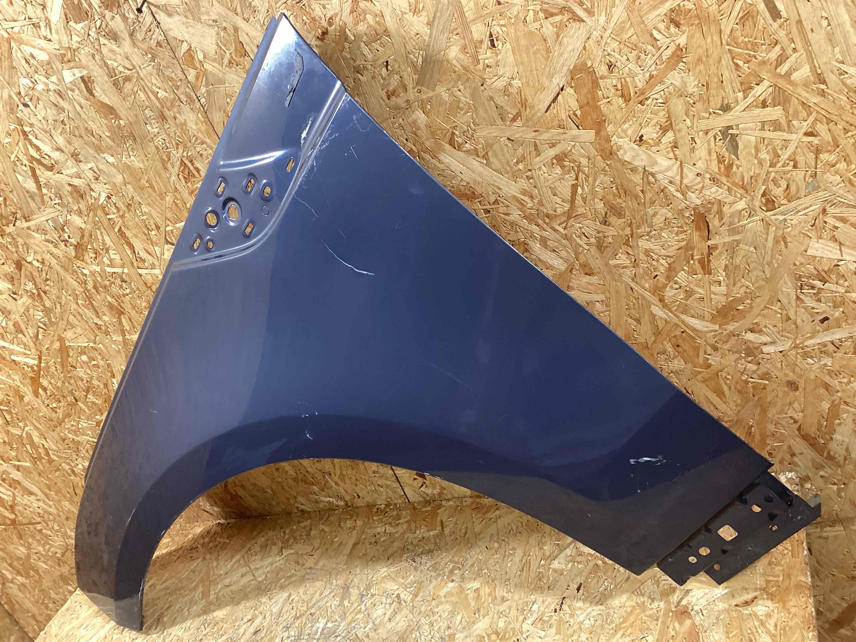 Крыло переднее левое Land Rover Range Rover Sport L461 061025-106