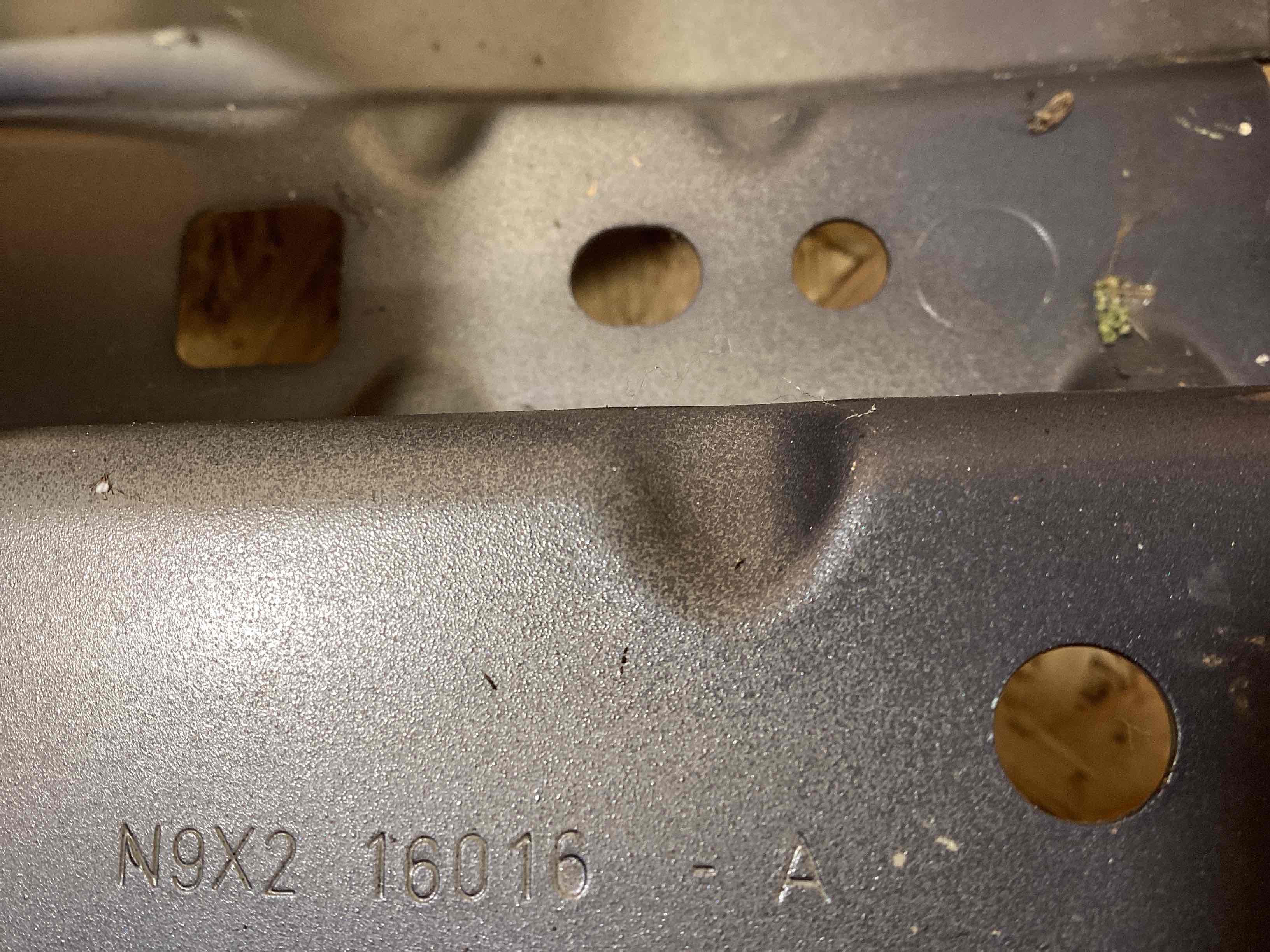 Крыло переднее левое Land Rover Range Rover Sport L461 061025-106