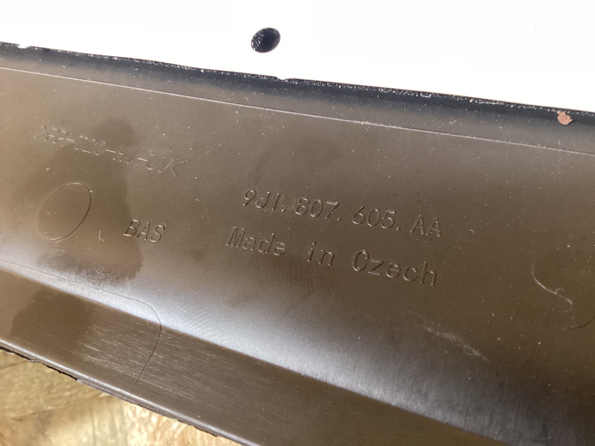 Заглушка, вставка (решітка) в бампер Porsche Taycan 061026-118