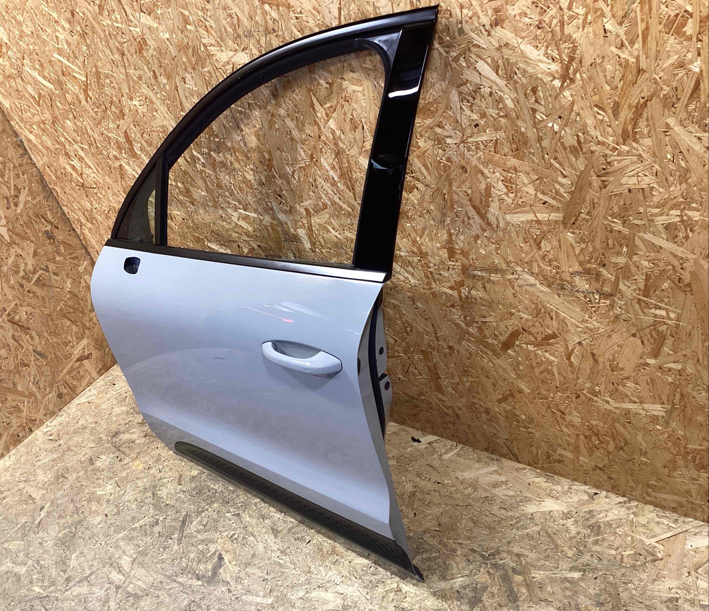 Дверь передняя левая Porsche Macan 061125-103