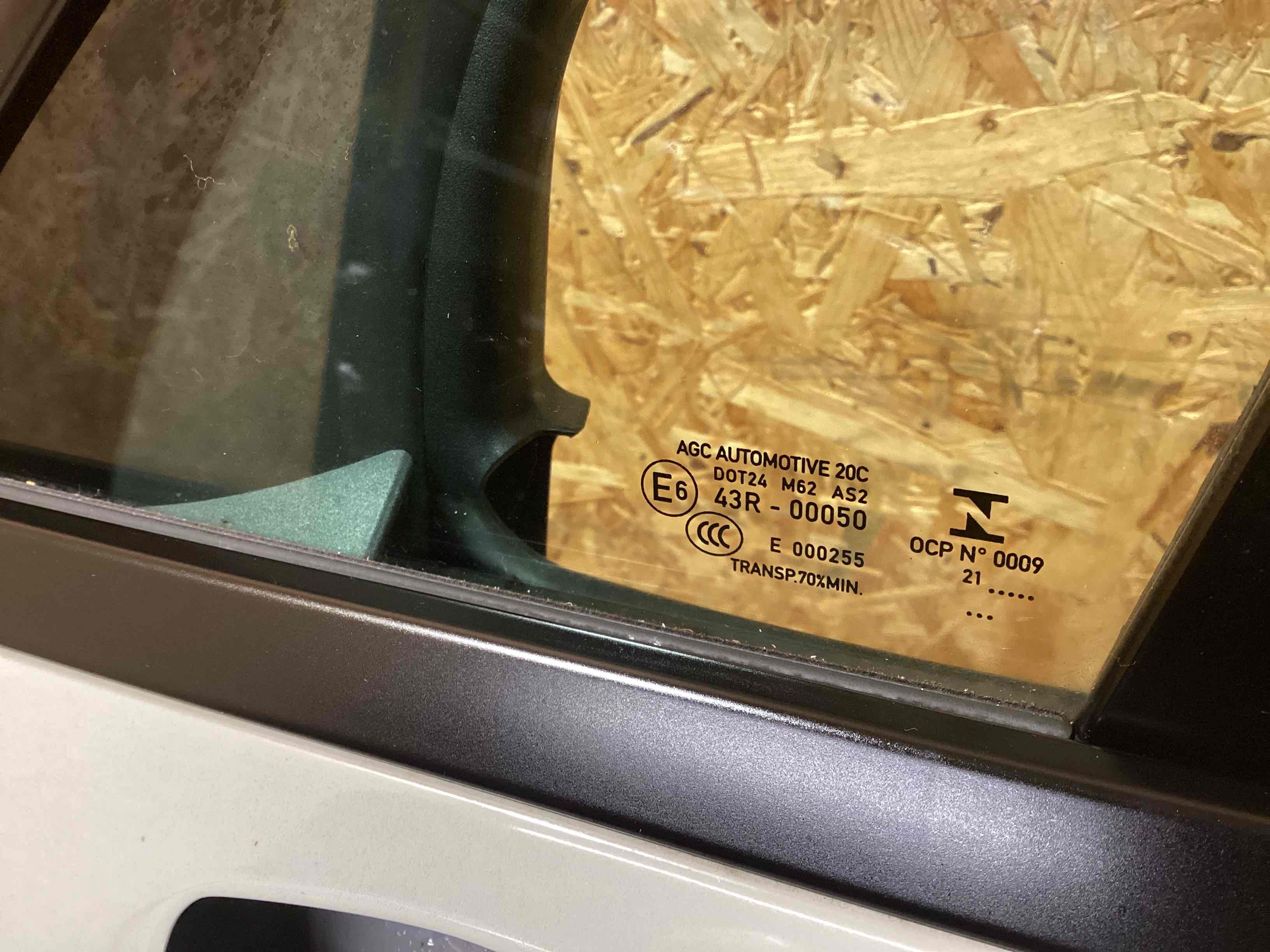 Дверь передняя левая Porsche Macan 061125-103