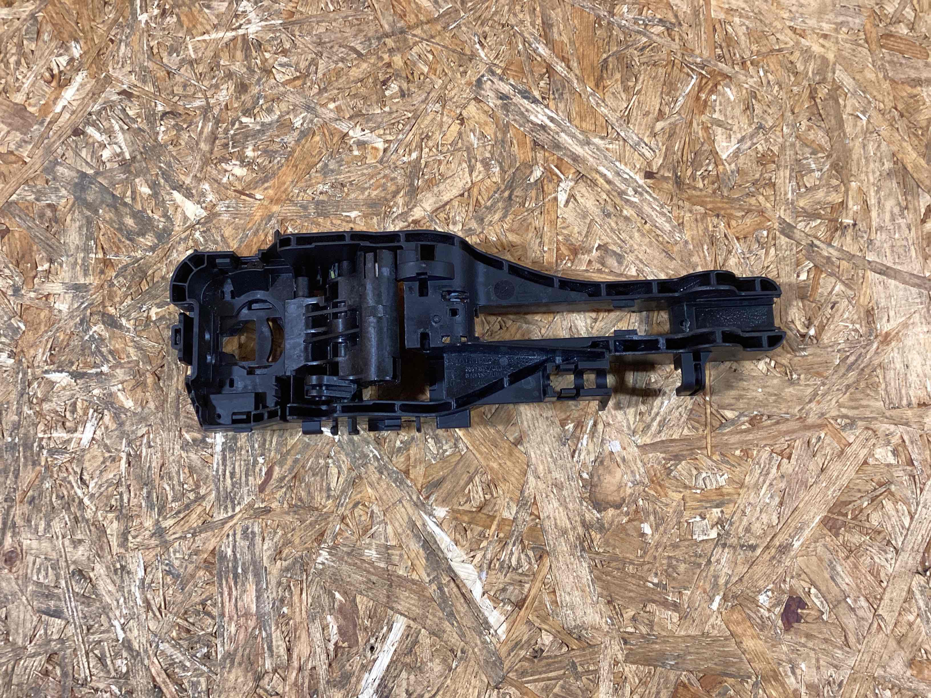 Ручка двери нaружная Porsche Macan 070126-105