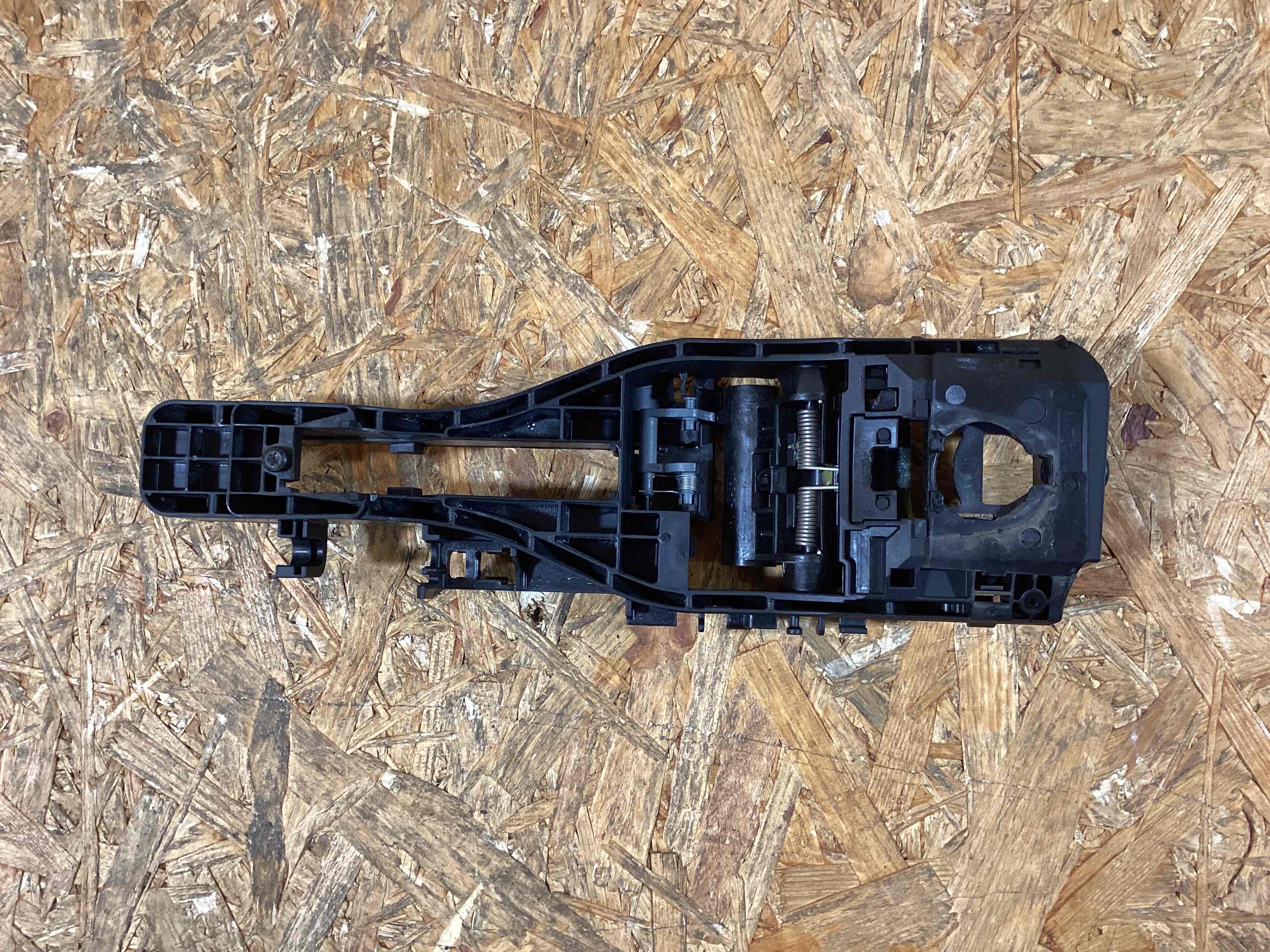 Ручка двери нaружная Porsche Macan 070126-105