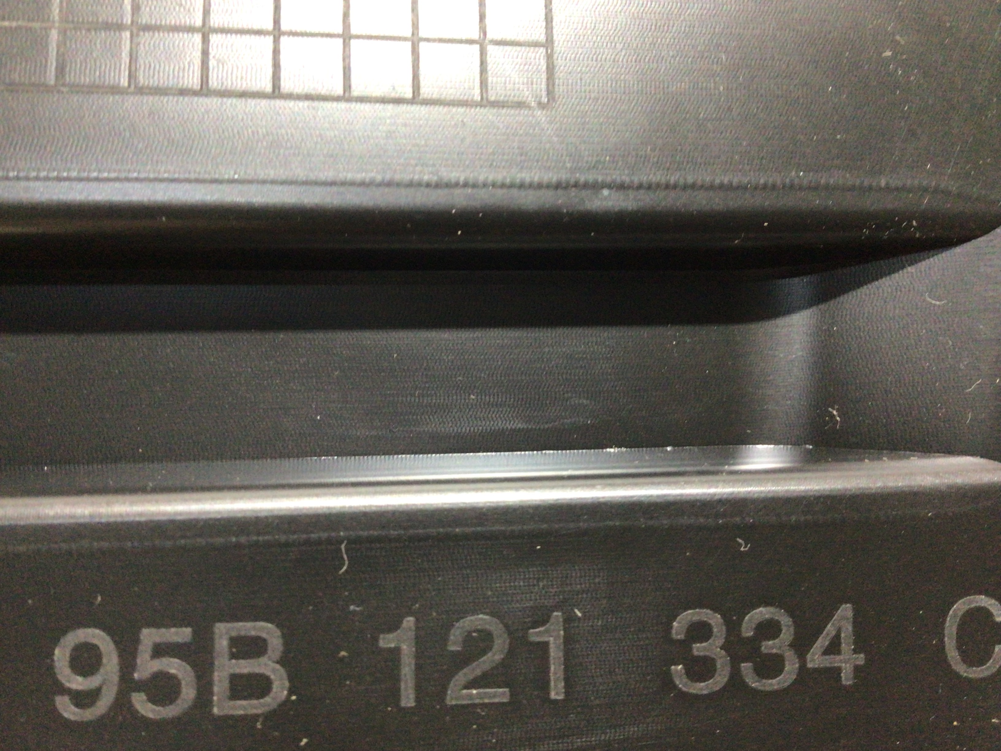 Заглушка, вставка (решетка) в бампер Porsche Macan 070426-001