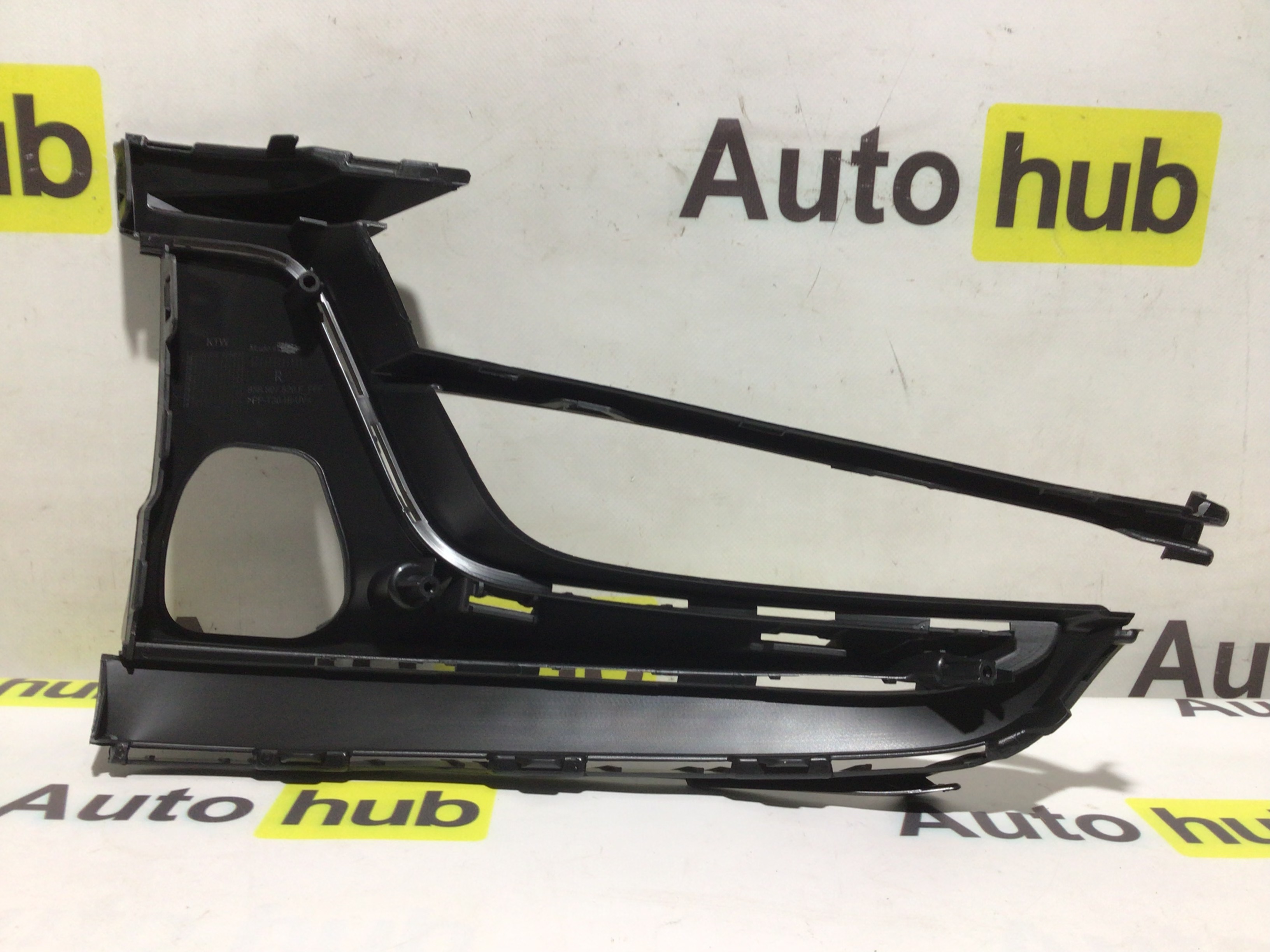 Заглушка, вставка (решетка) в бампер Porsche Macan 070426-022