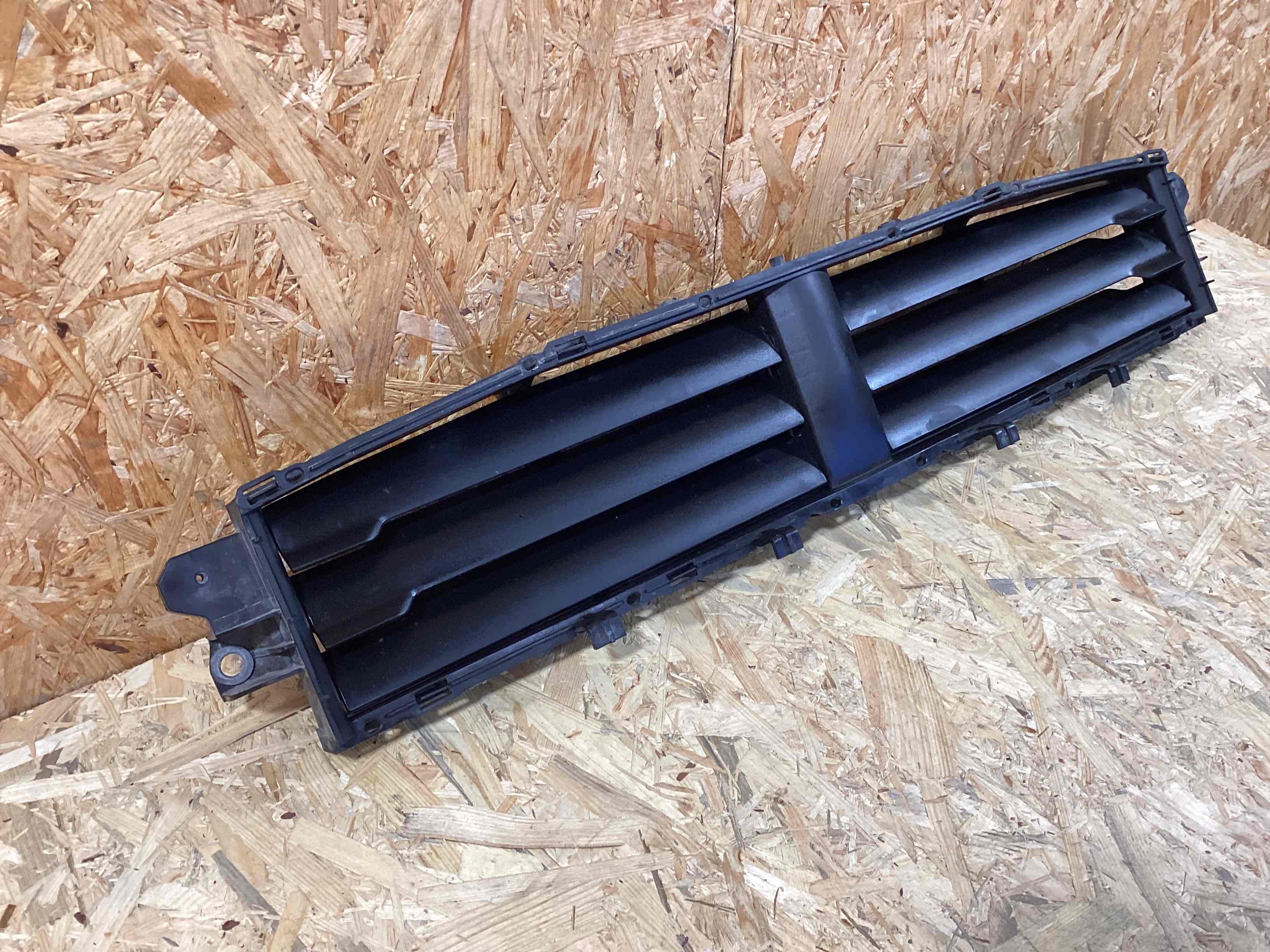 Жалюзи радиатора Porsche Macan 070426-106