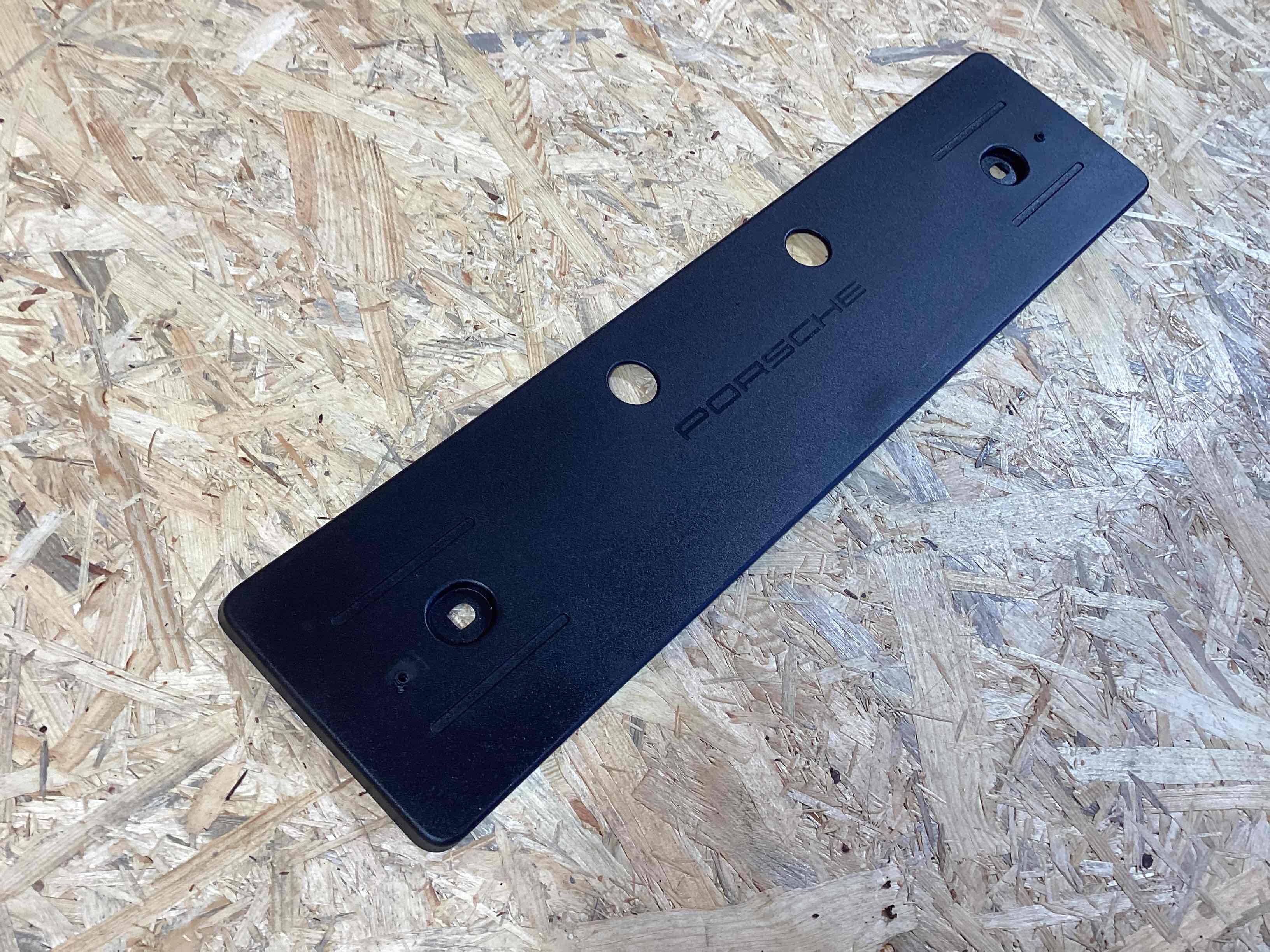 Накладка на бампер Porsche Cayenne 070426-109