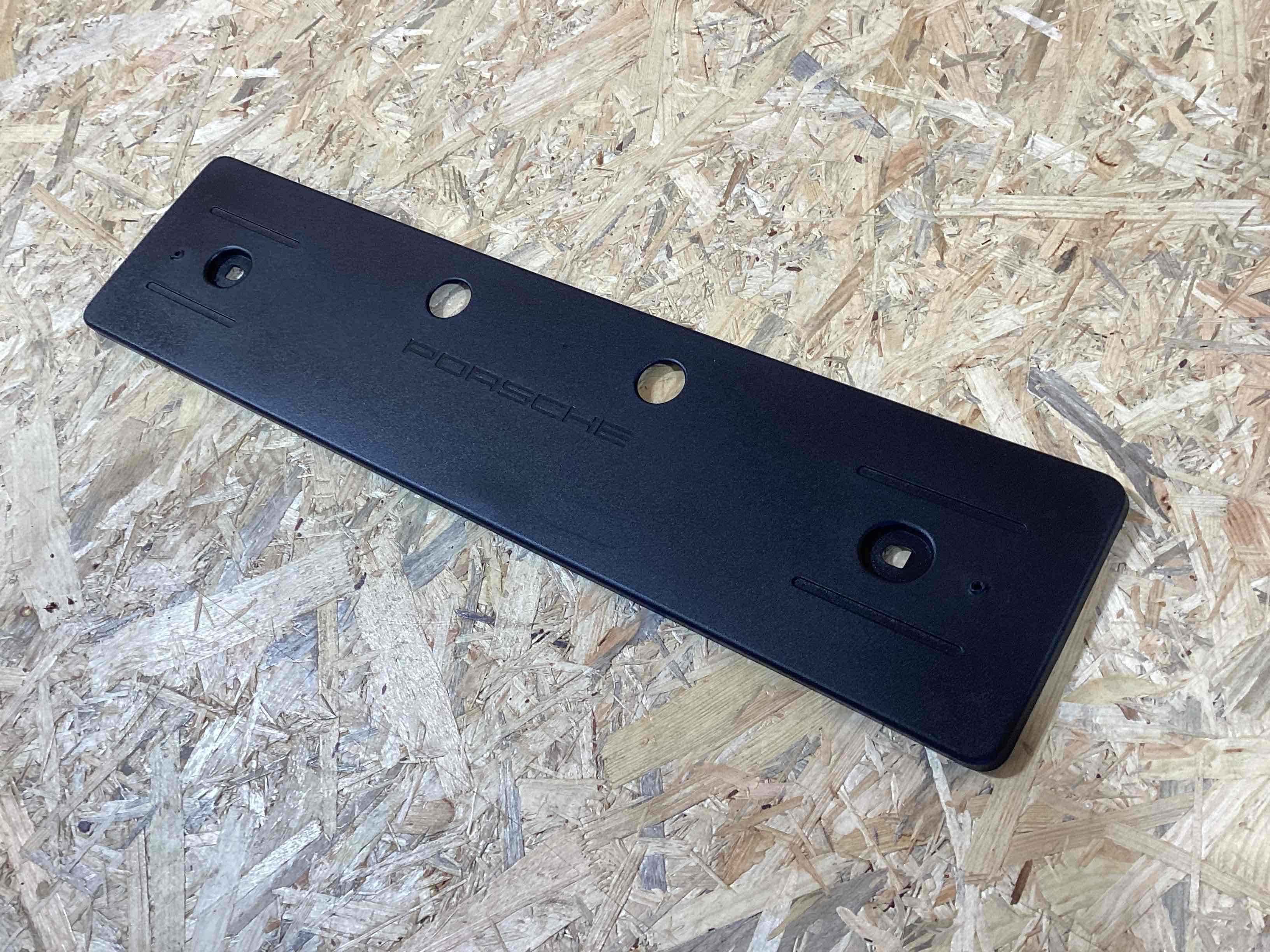 Накладка на бампер Porsche Cayenne 070426-109