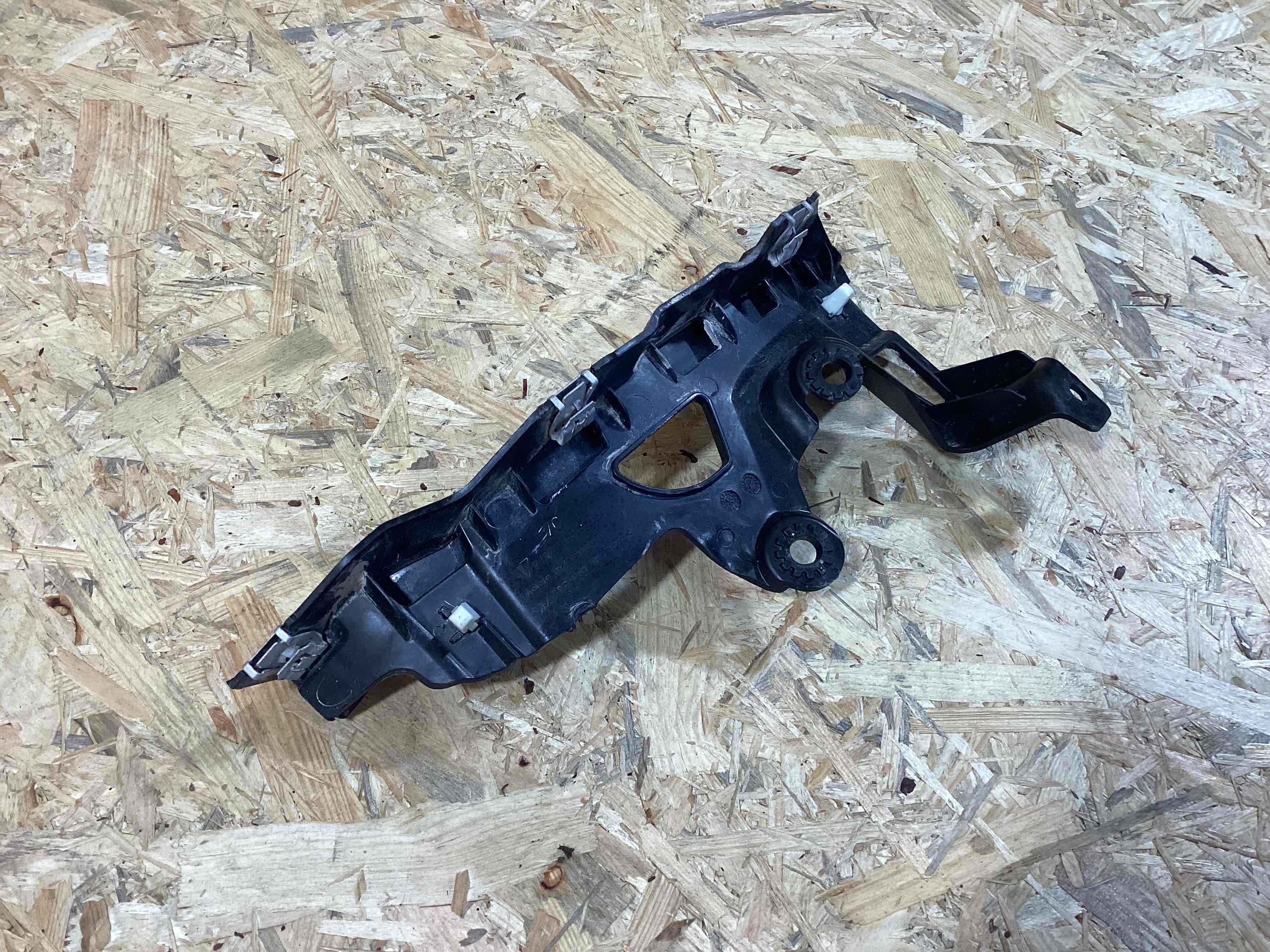 Крепление, кронштейн Porsche Cayenne 070426-113