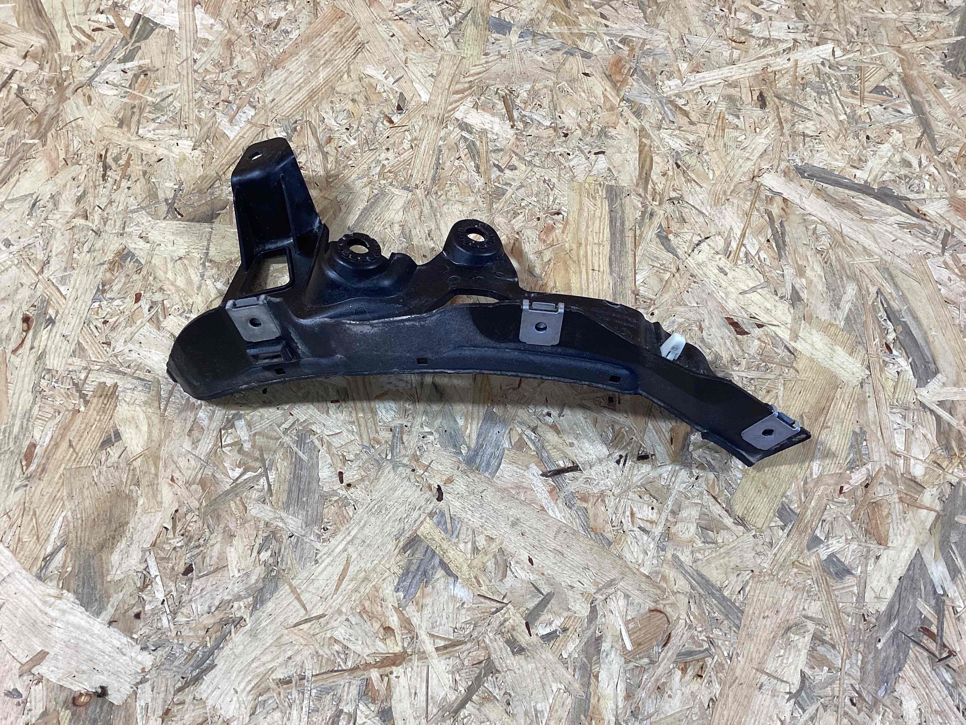 Крепление, кронштейн Porsche Cayenne 070426-113