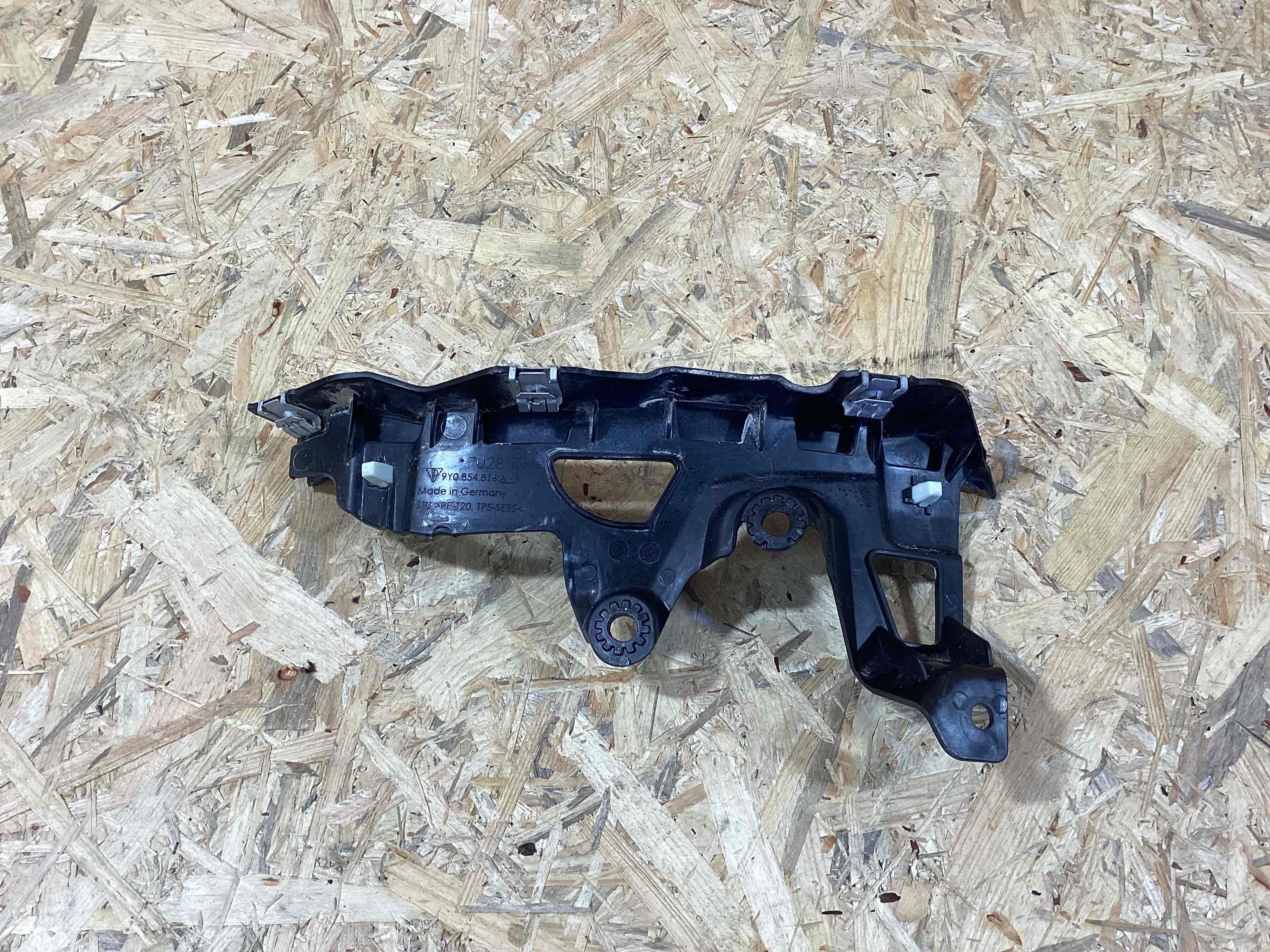 Крепление, кронштейн Porsche Cayenne 070426-113