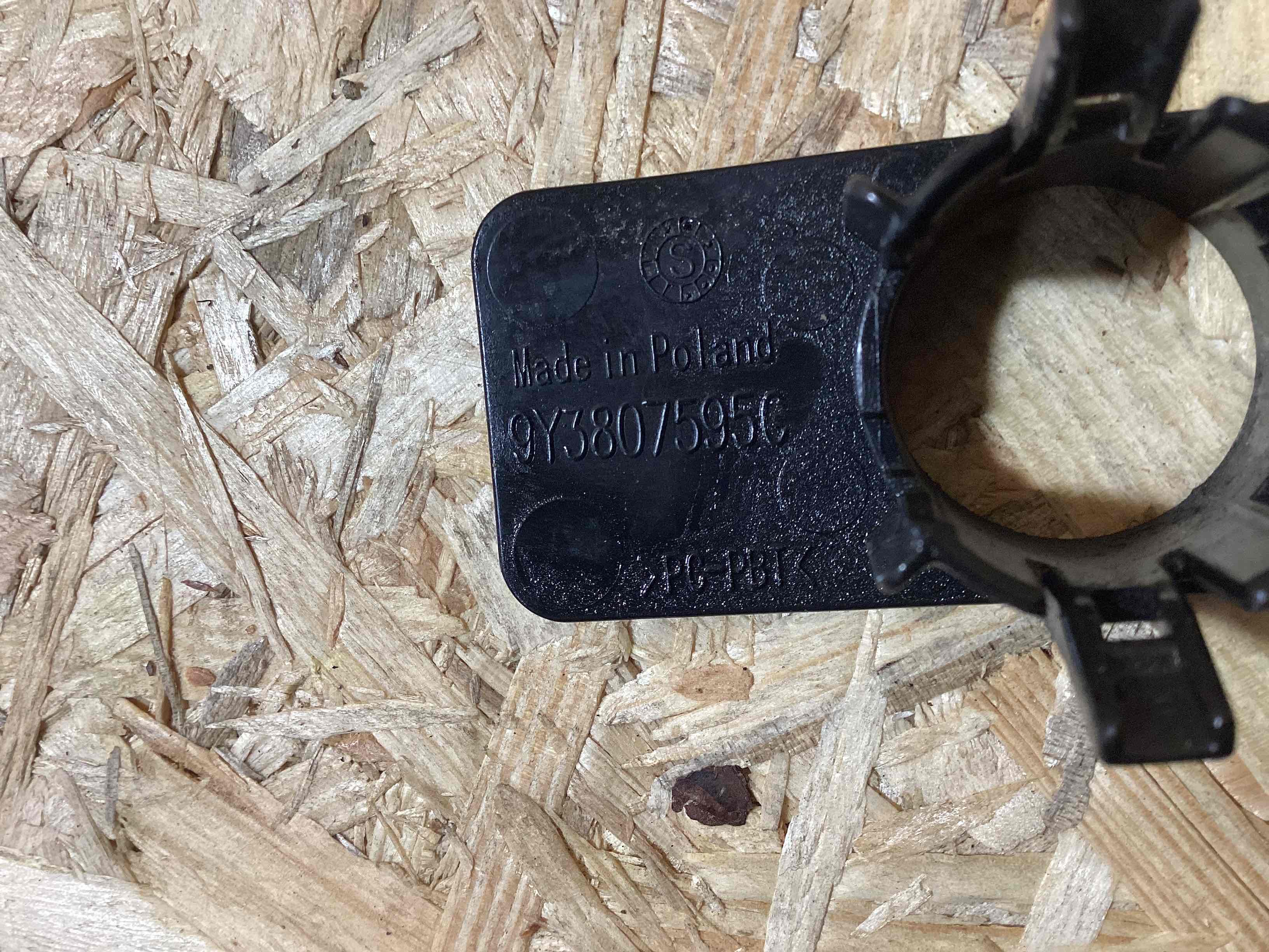 Датчик парктроника, крепление, корпус Porsche Cayenne 070426-116