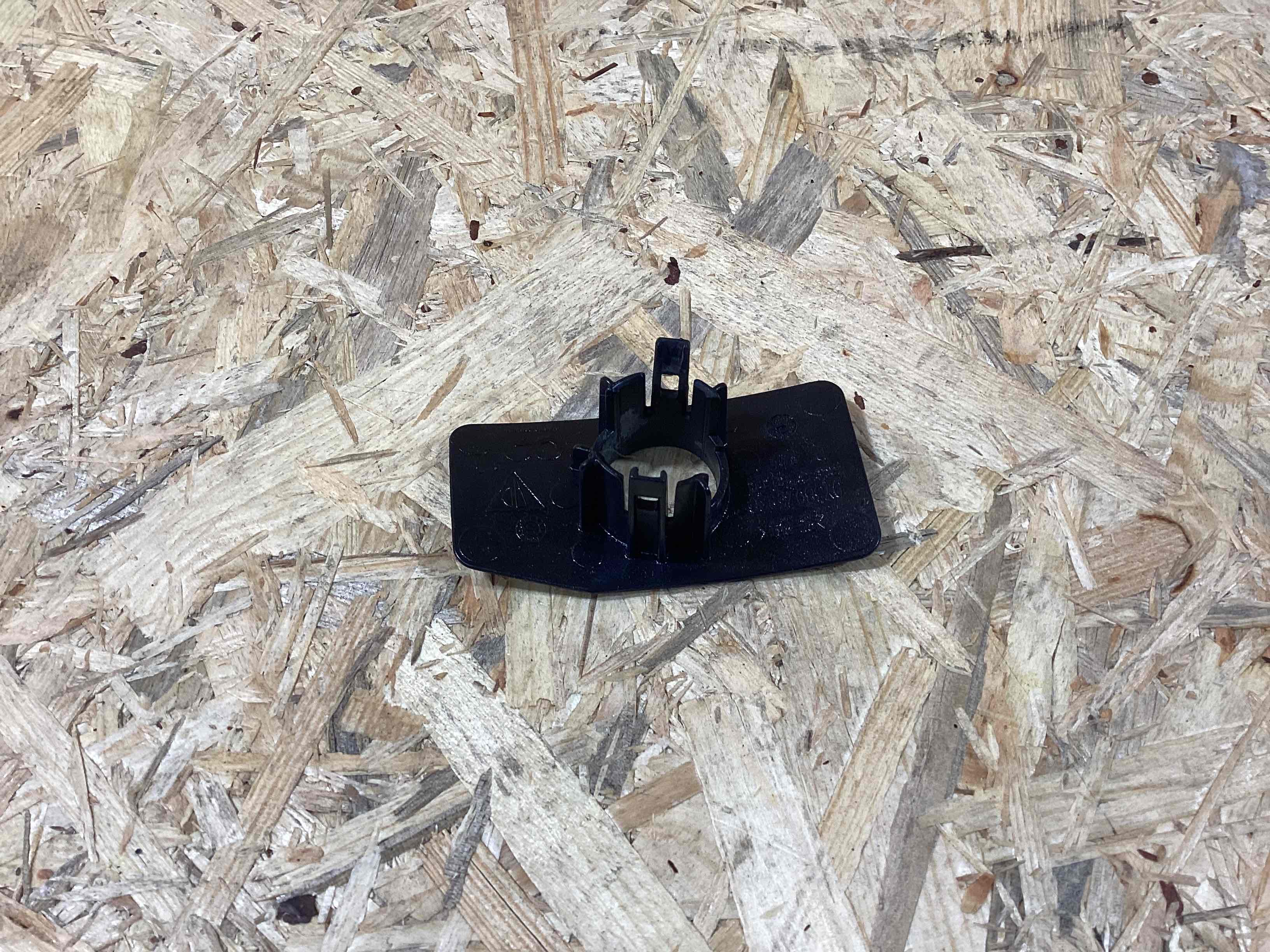 Датчик парктроника, крепление, корпус Porsche Cayenne 070426-118