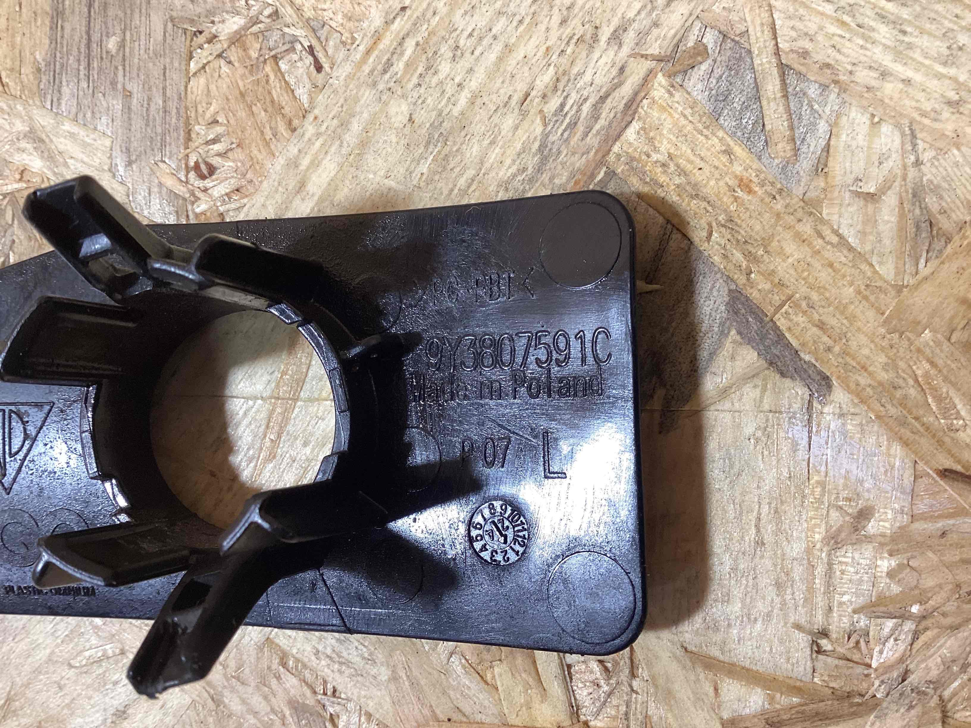 Датчик парктроника, крепление, корпус Porsche Cayenne 070426-119