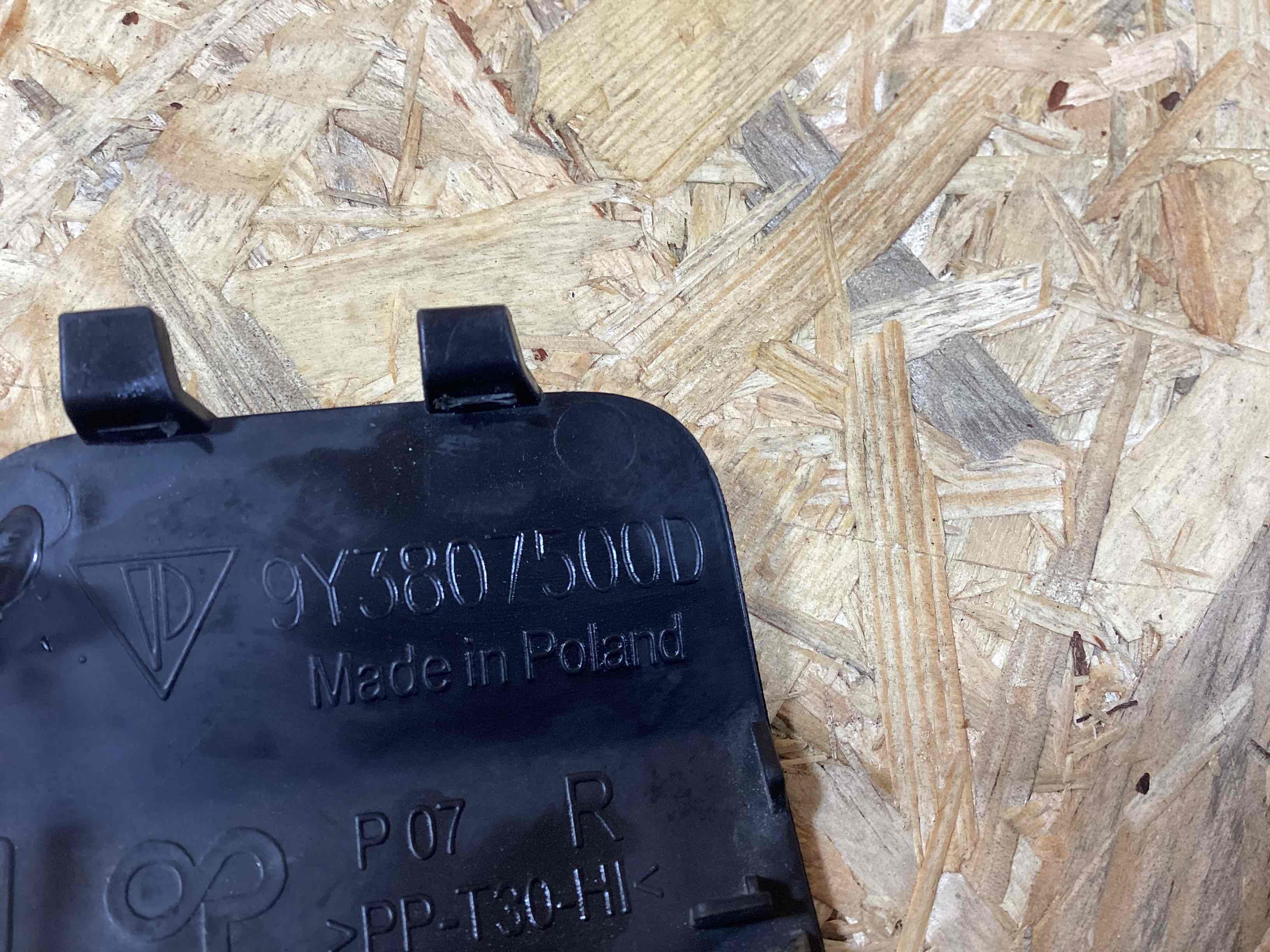 Заглушка, вставка (решетка) в бампер Porsche Cayenne 070426-121