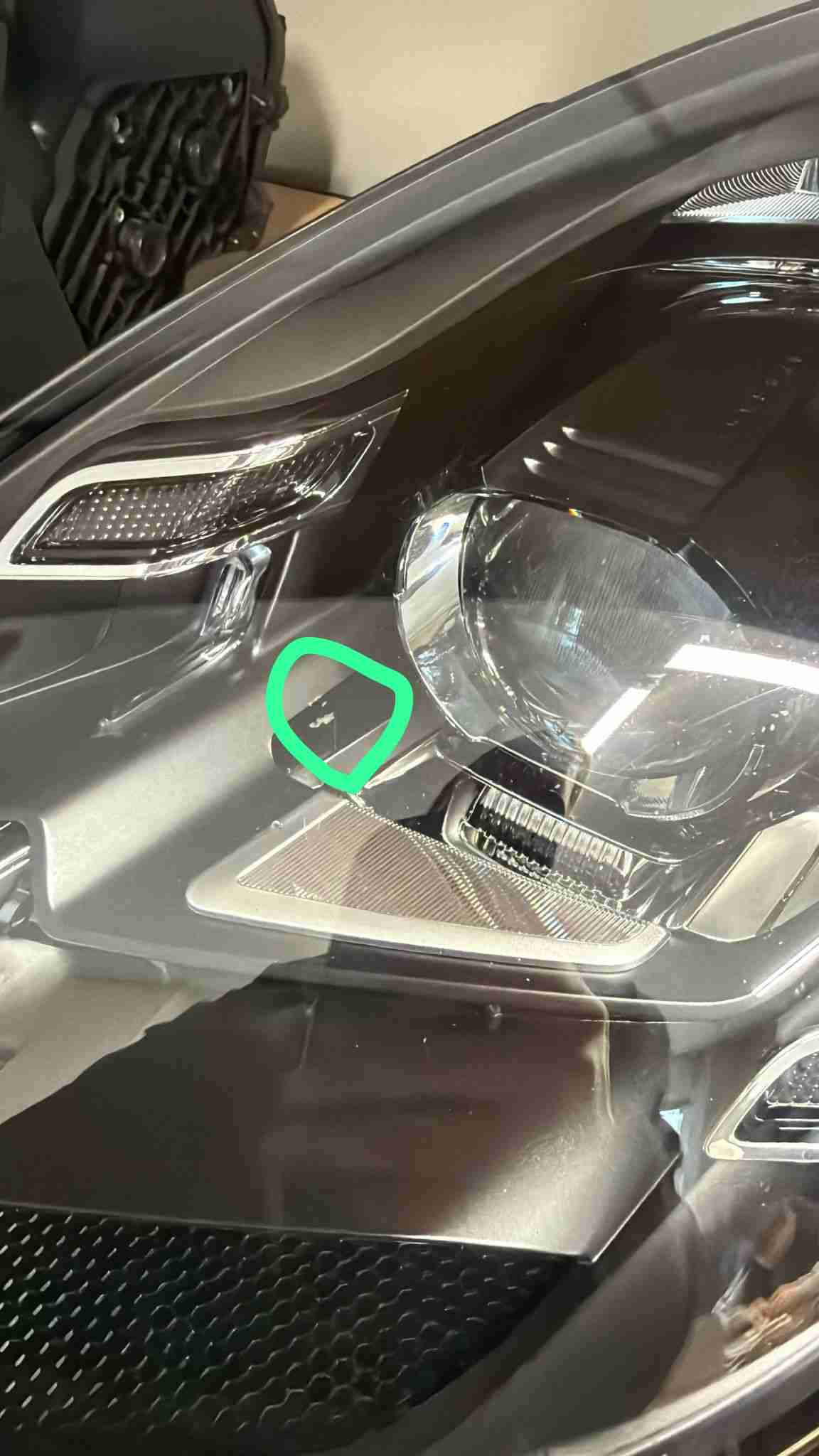 Фара правая Porsche Boxster 718 070526-102