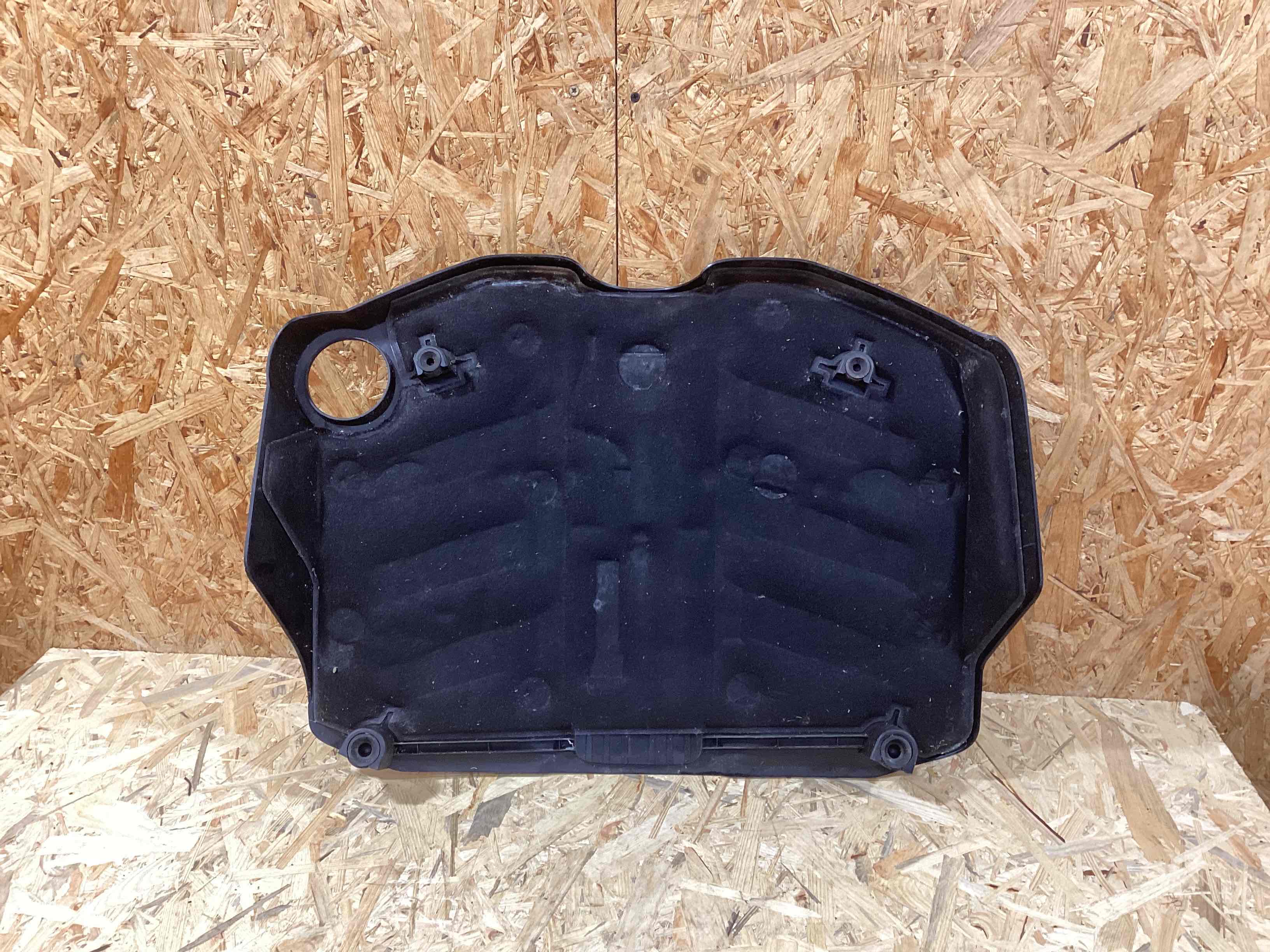 Крышка двигателя передняя Porsche Cayenne 070526-104