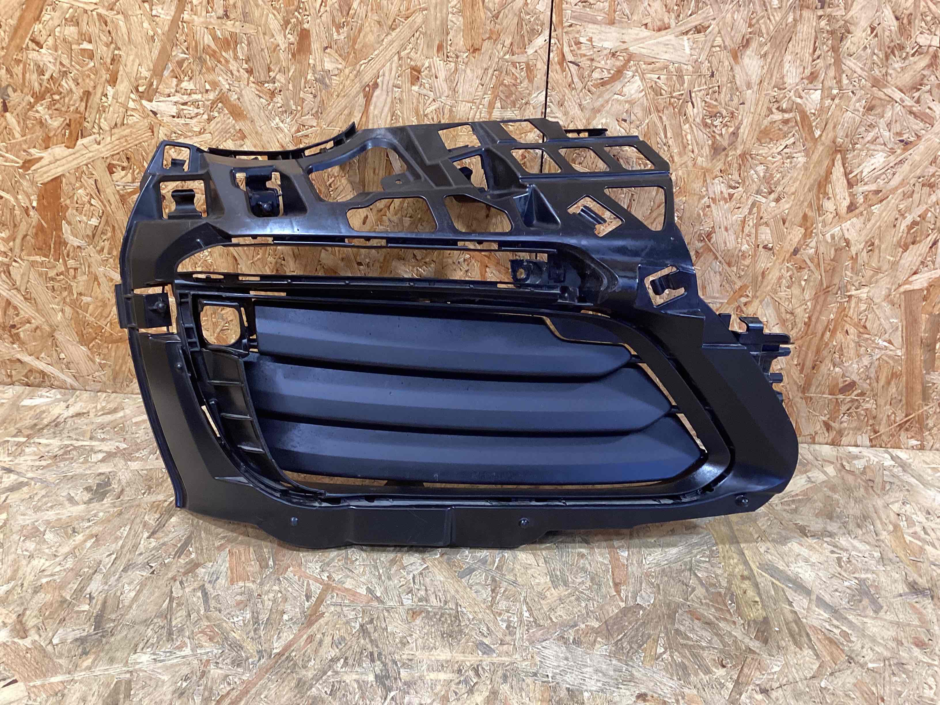 Жалюзі радіатора Porsche 911 070926-101