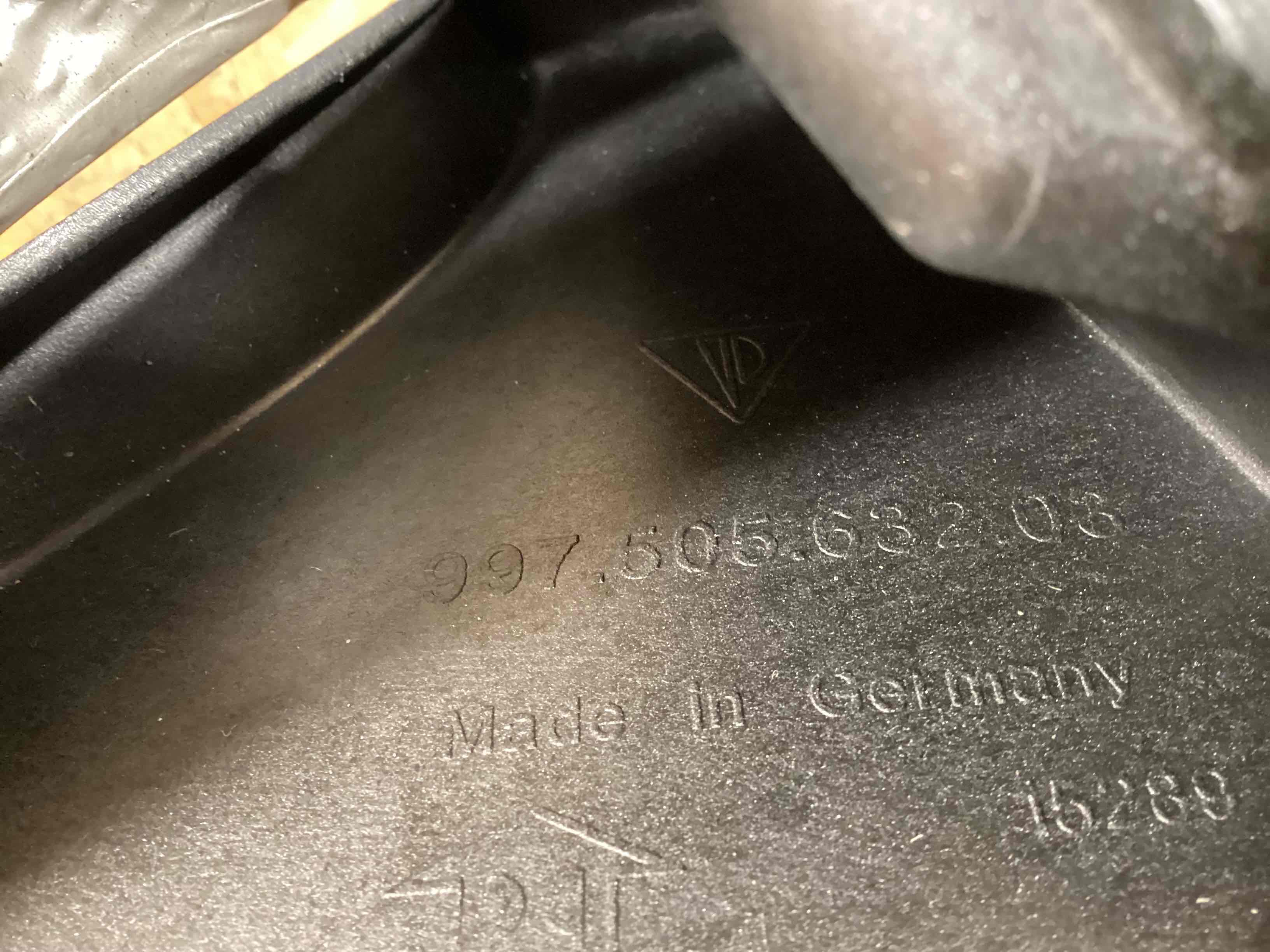 Кріплення бампера Porsche 911 070926-121