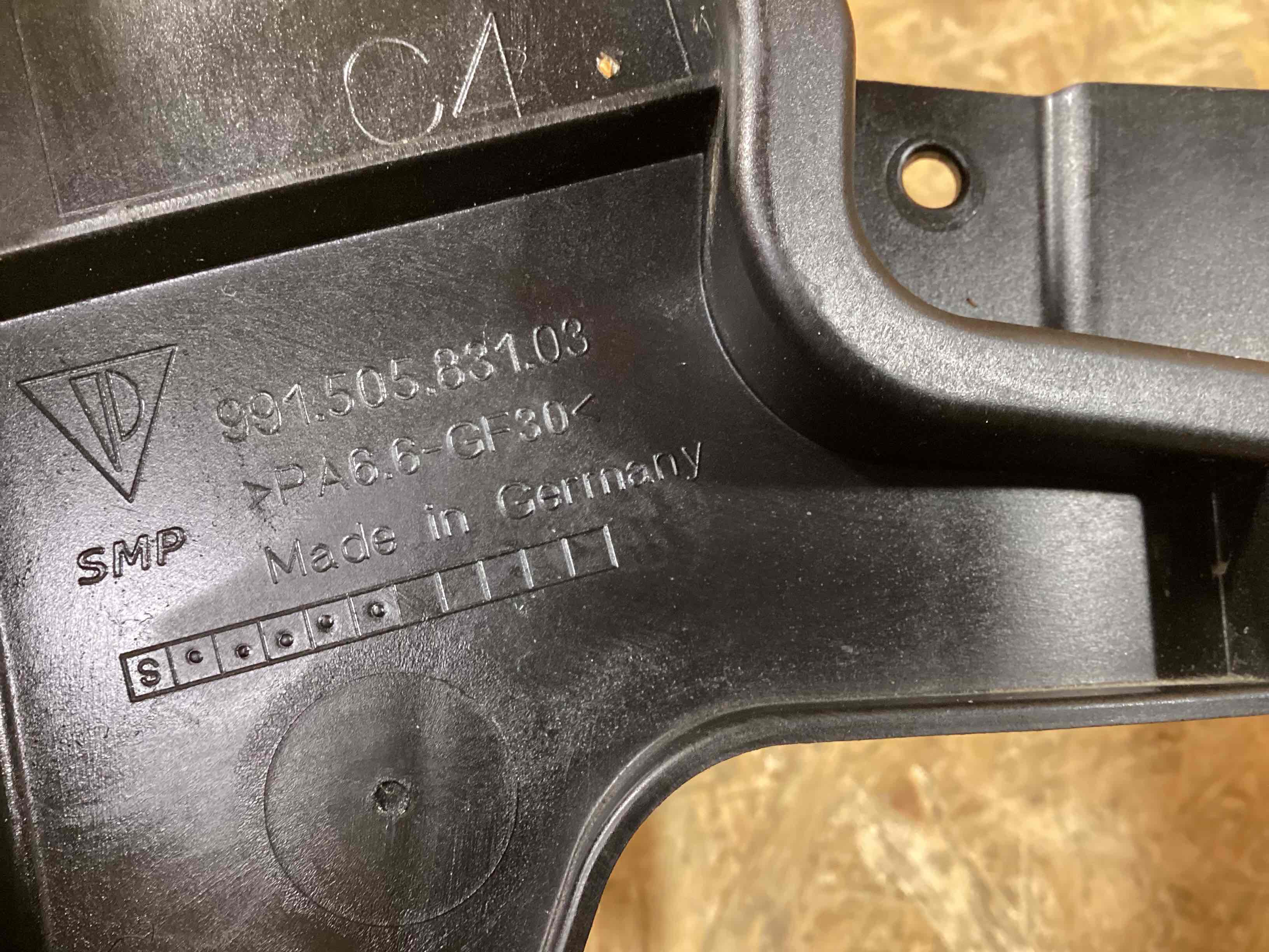 Кріплення бампера Porsche 911 070926-122
