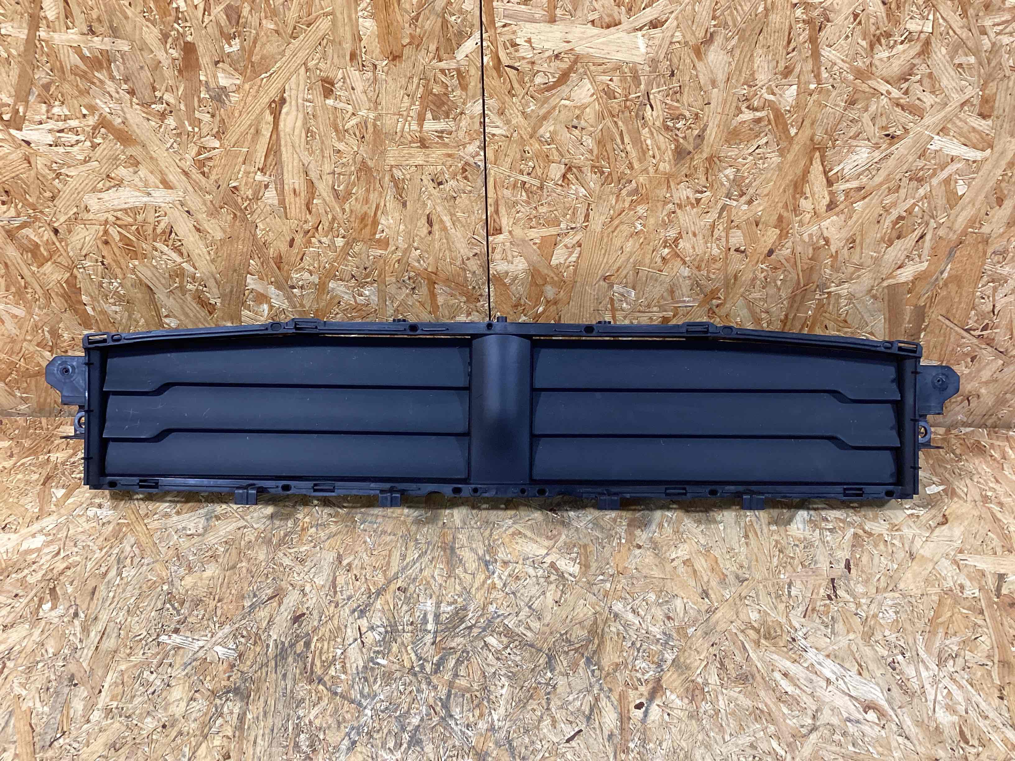 Жалюзи радиатора Porsche Macan 071025-106