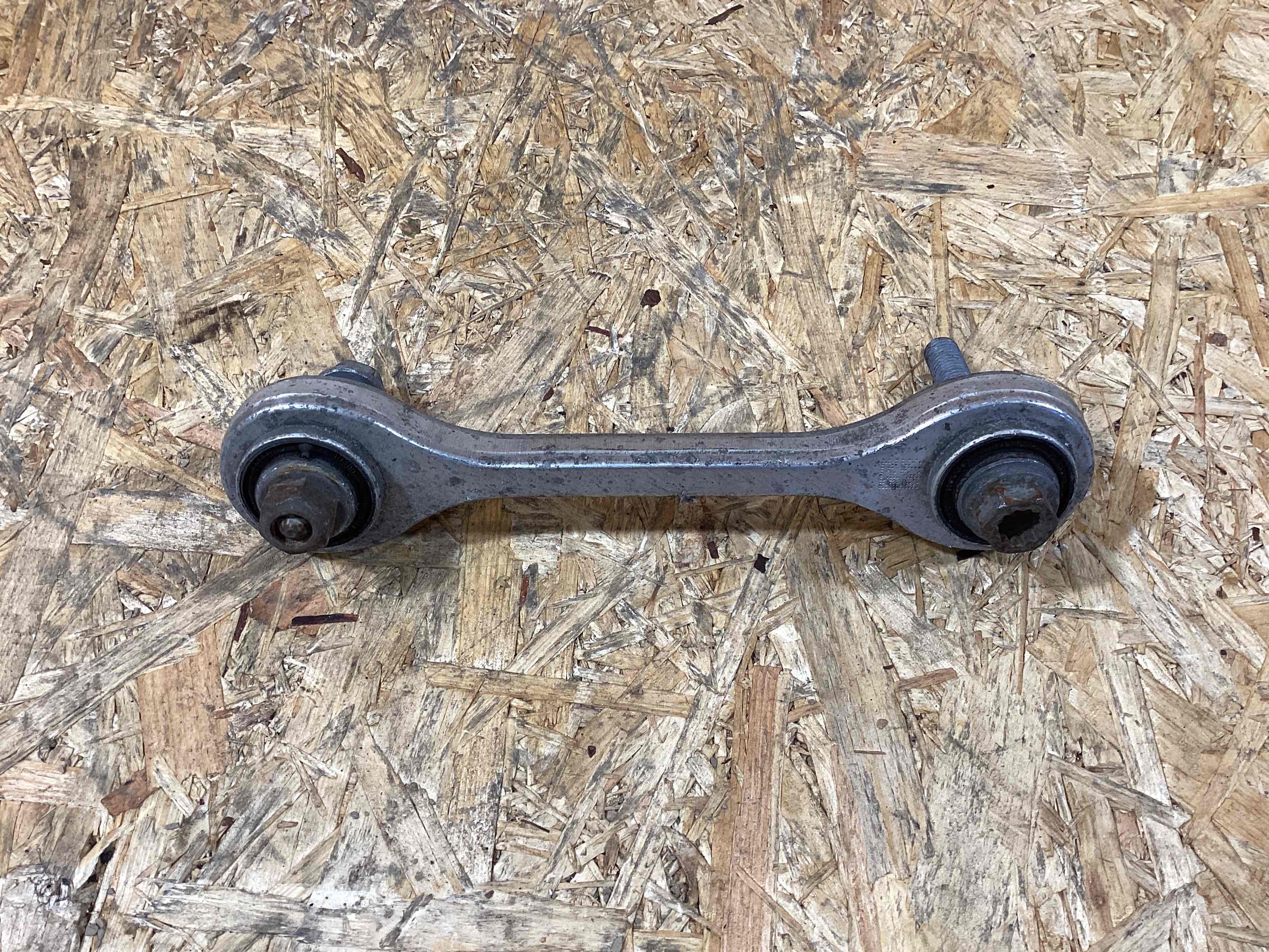 Тяга (разное) Porsche Macan 071025-109