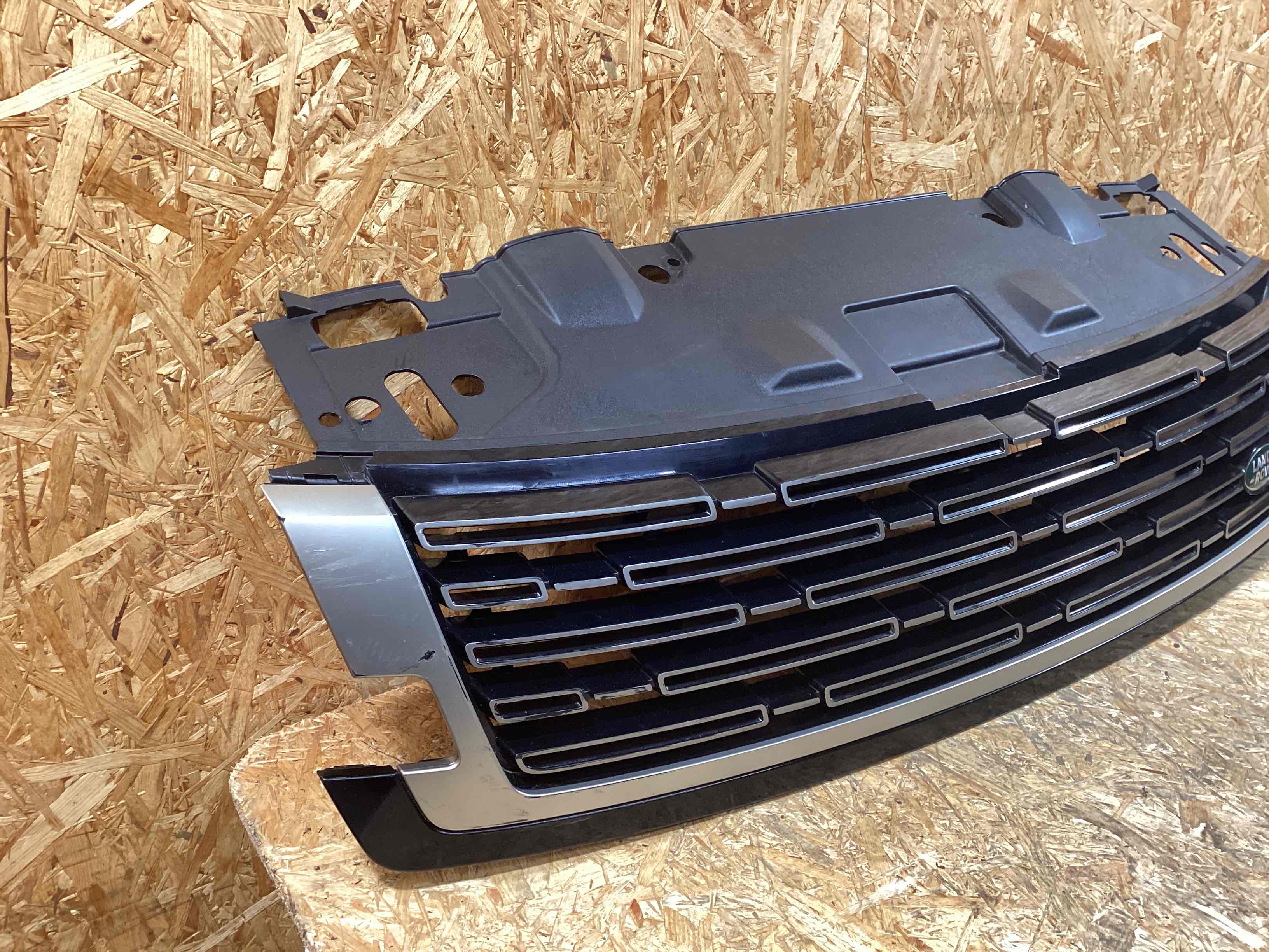 Решетка радиатора Land Rover Range Rover L460 071125-101