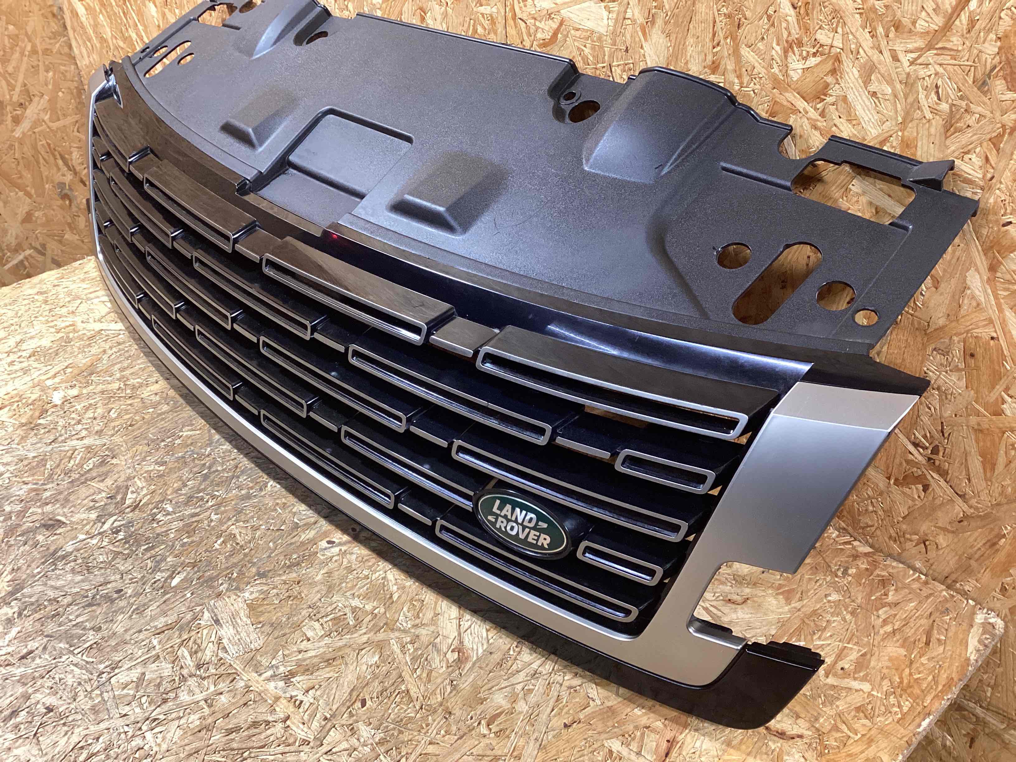 Решетка радиатора Land Rover Range Rover L460 071125-101