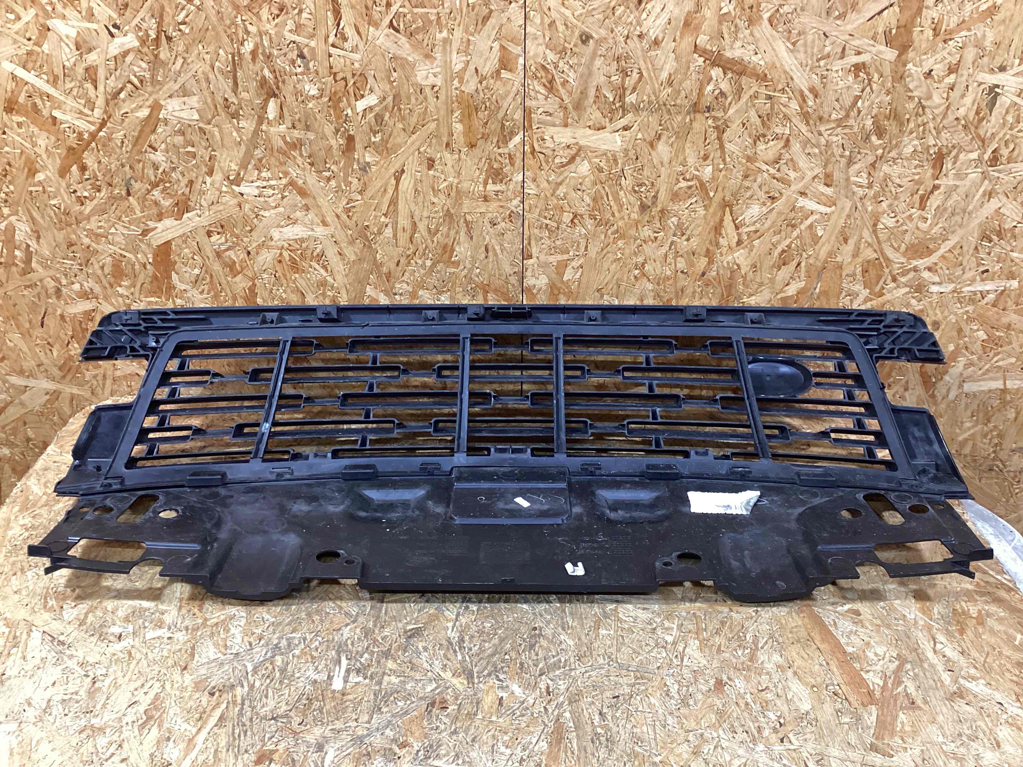 Решетка радиатора Land Rover Range Rover L460 071125-101