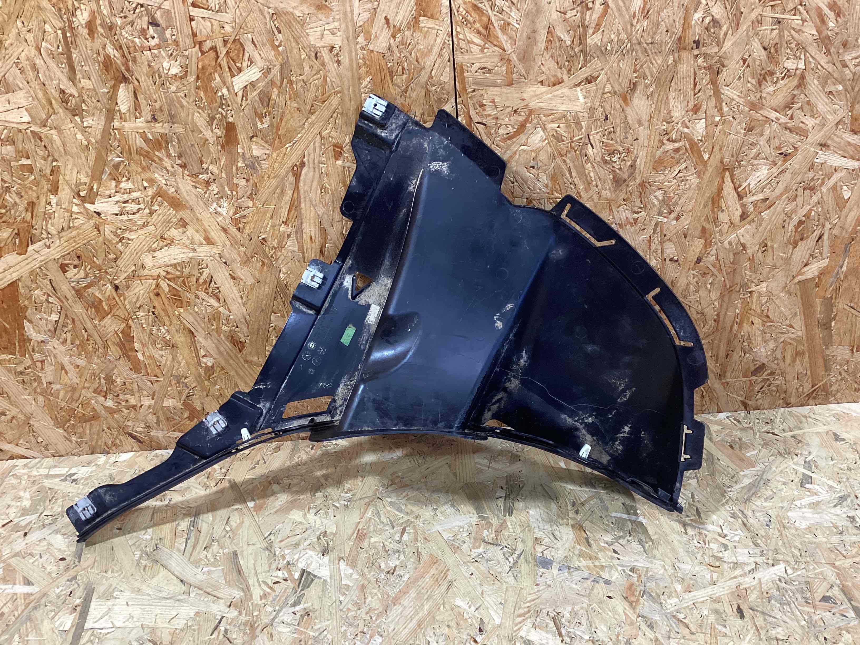 Защита арок передняя правая (подкрылок) Porsche Cayenne 080426-102