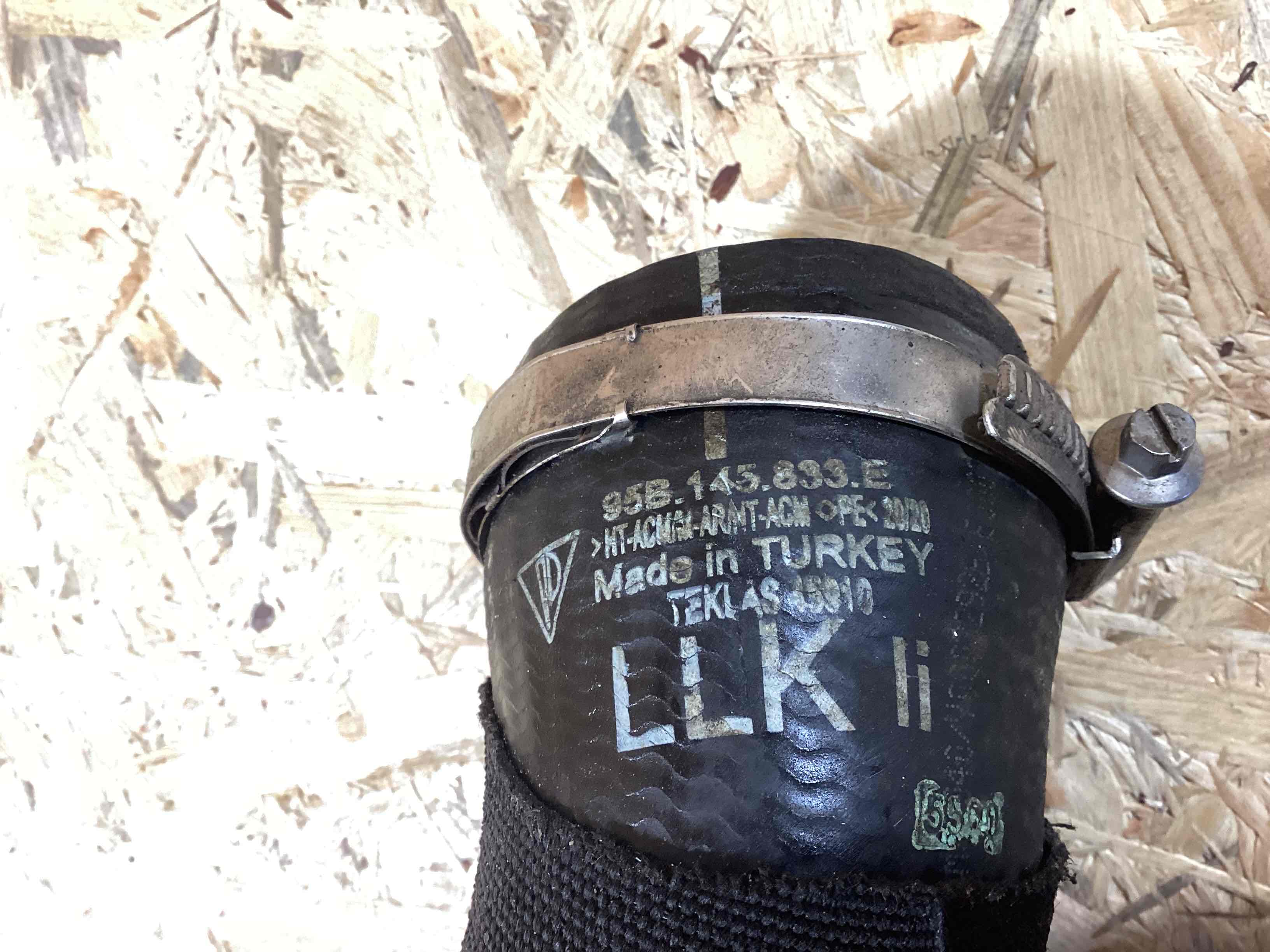 Патрубок Porsche Macan 080426-104