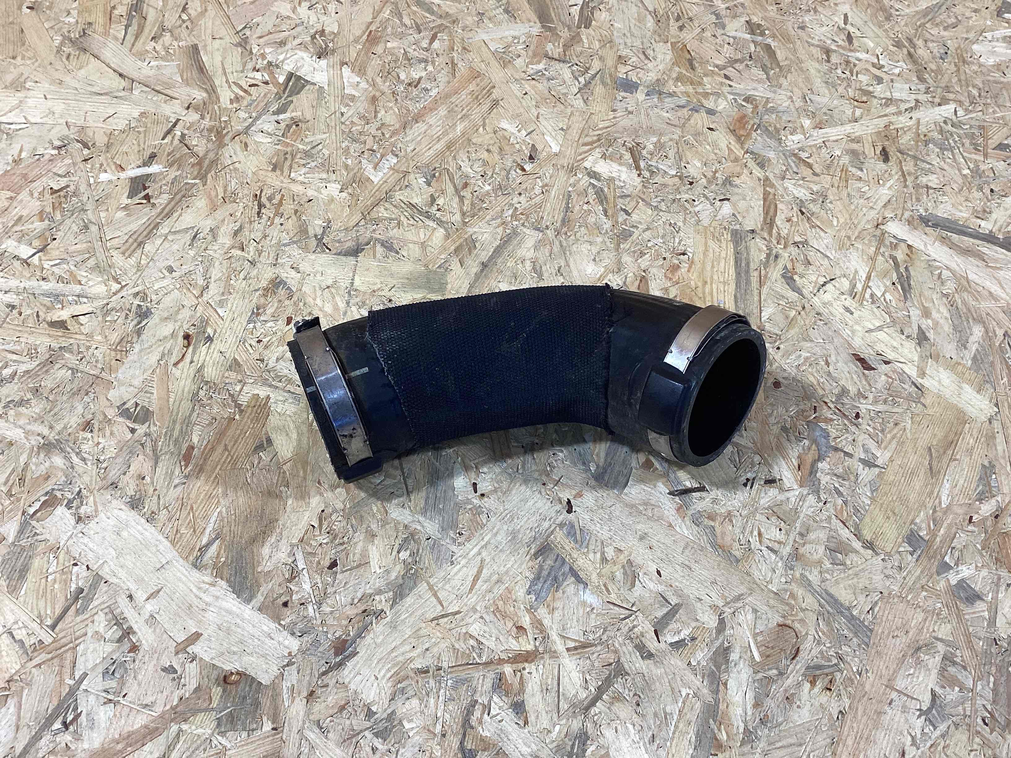 Патрубок Porsche Macan 080426-108