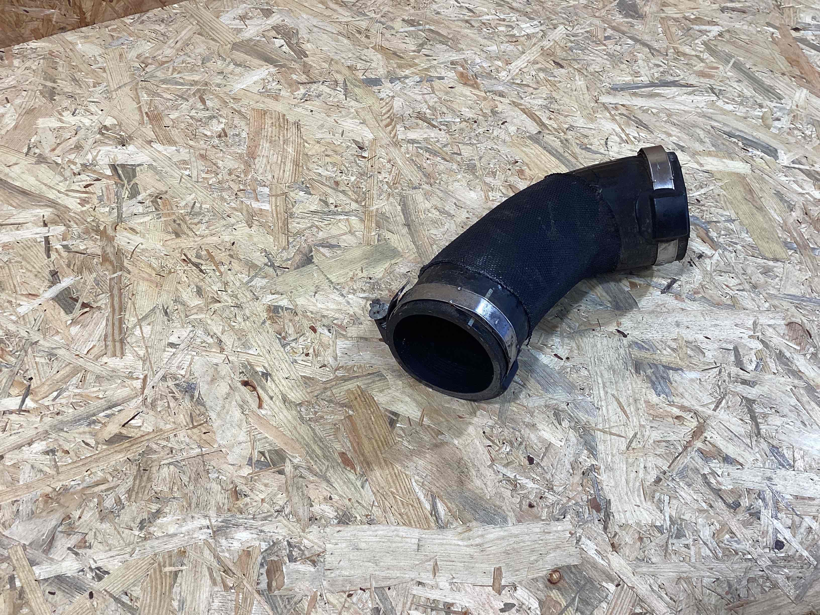 Патрубок Porsche Macan 080426-108