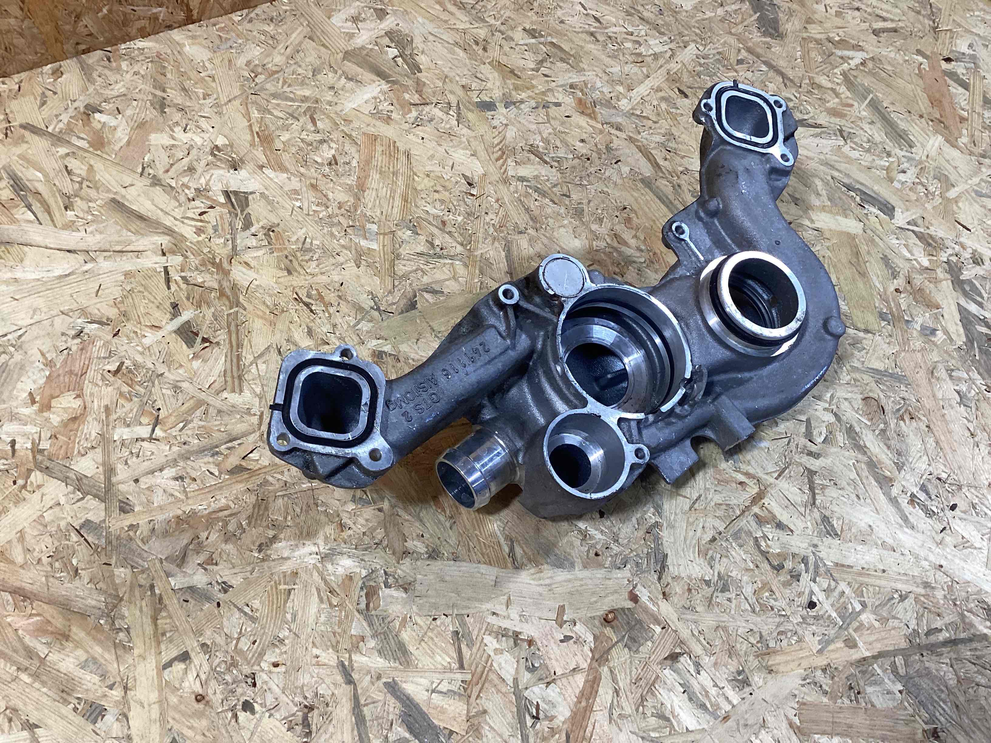 Термостат (корпус термостата) Porsche Panamera 080426-114