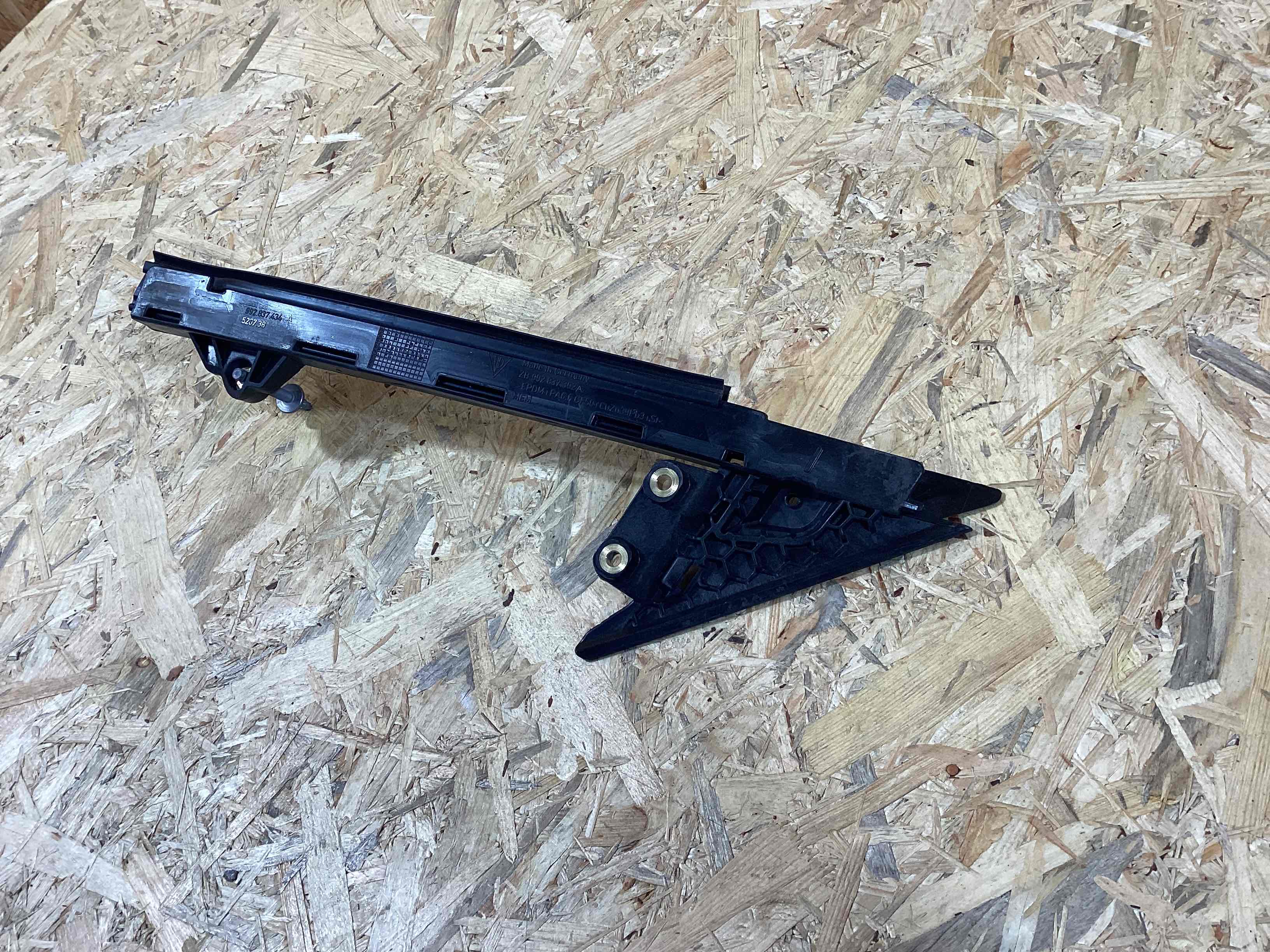 Молдинг двери передней правой Porsche 911 080426-117