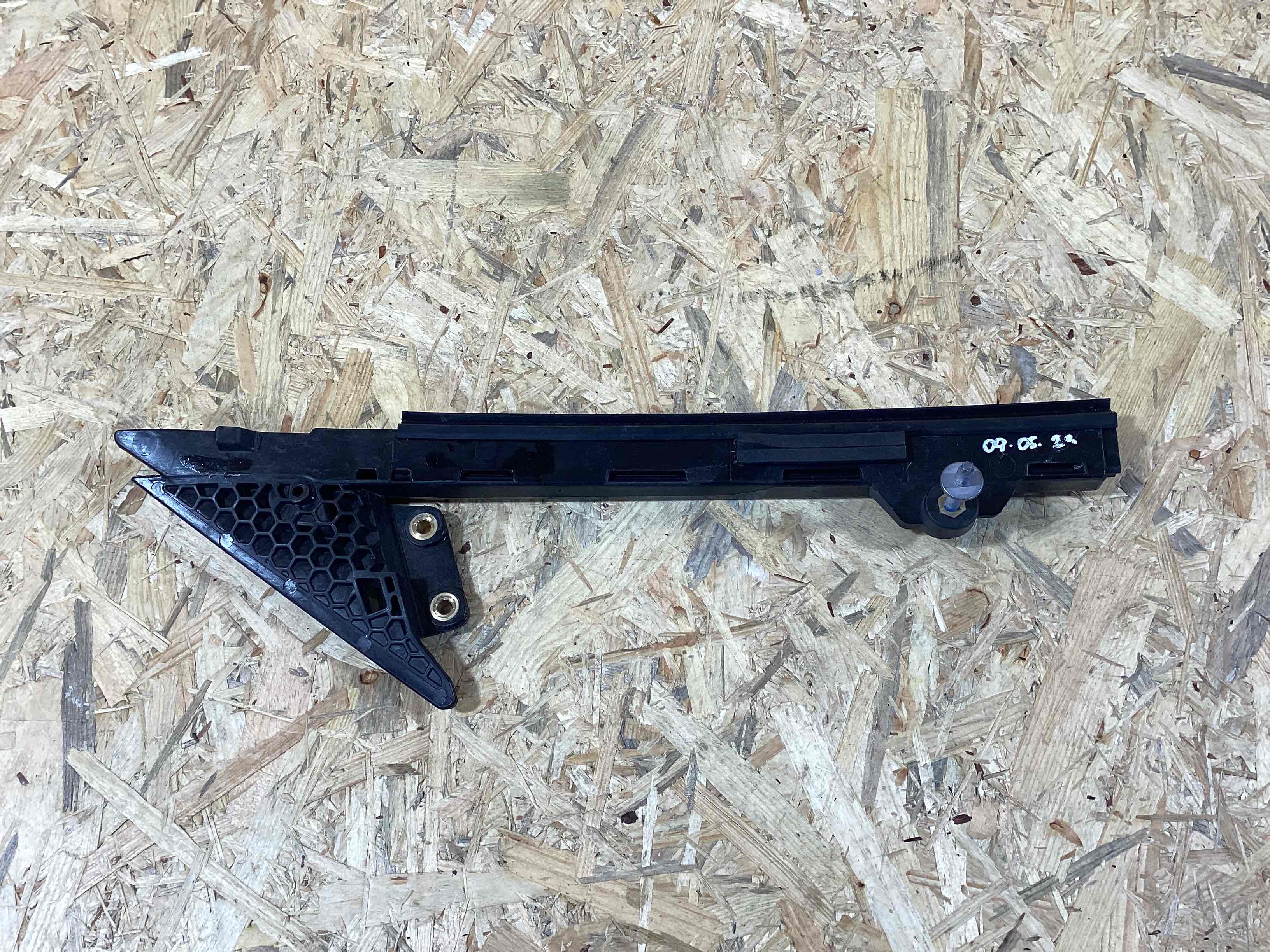 Молдинг двери передней правой Porsche 911 080426-117