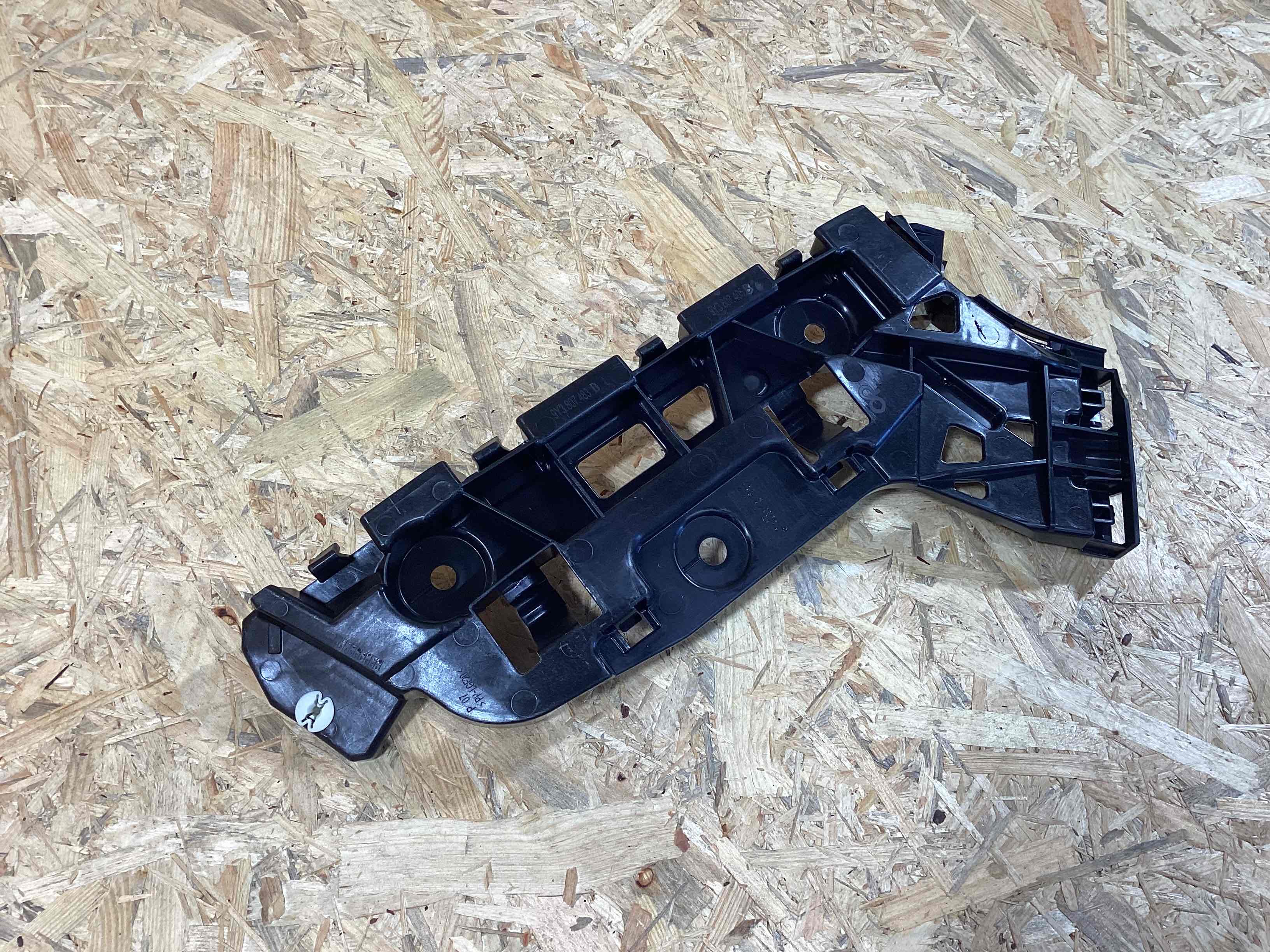 Крепление бампера Porsche Cayenne 080426-119