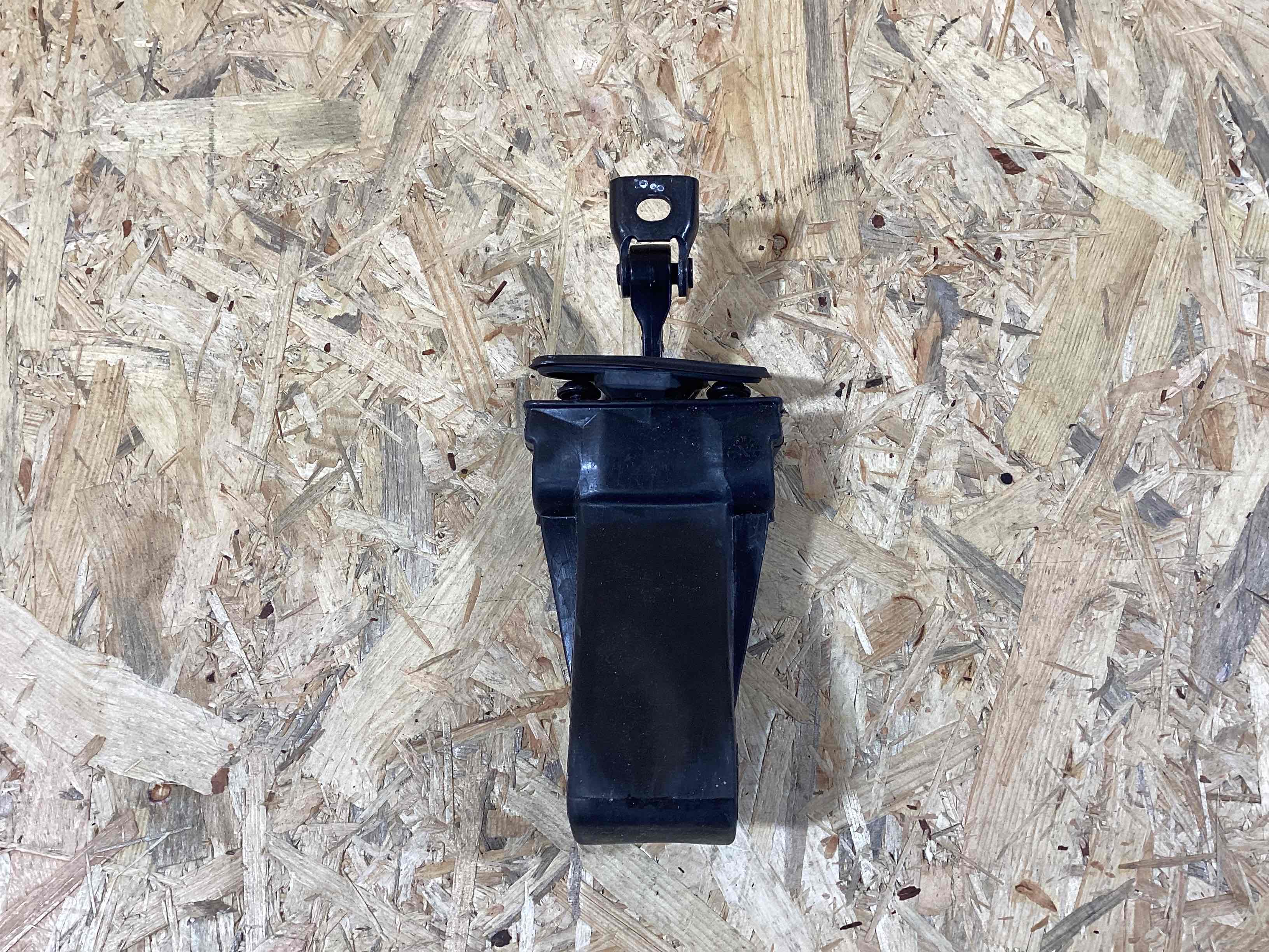 Ограничитель открывания двери Porsche 911 080426-123