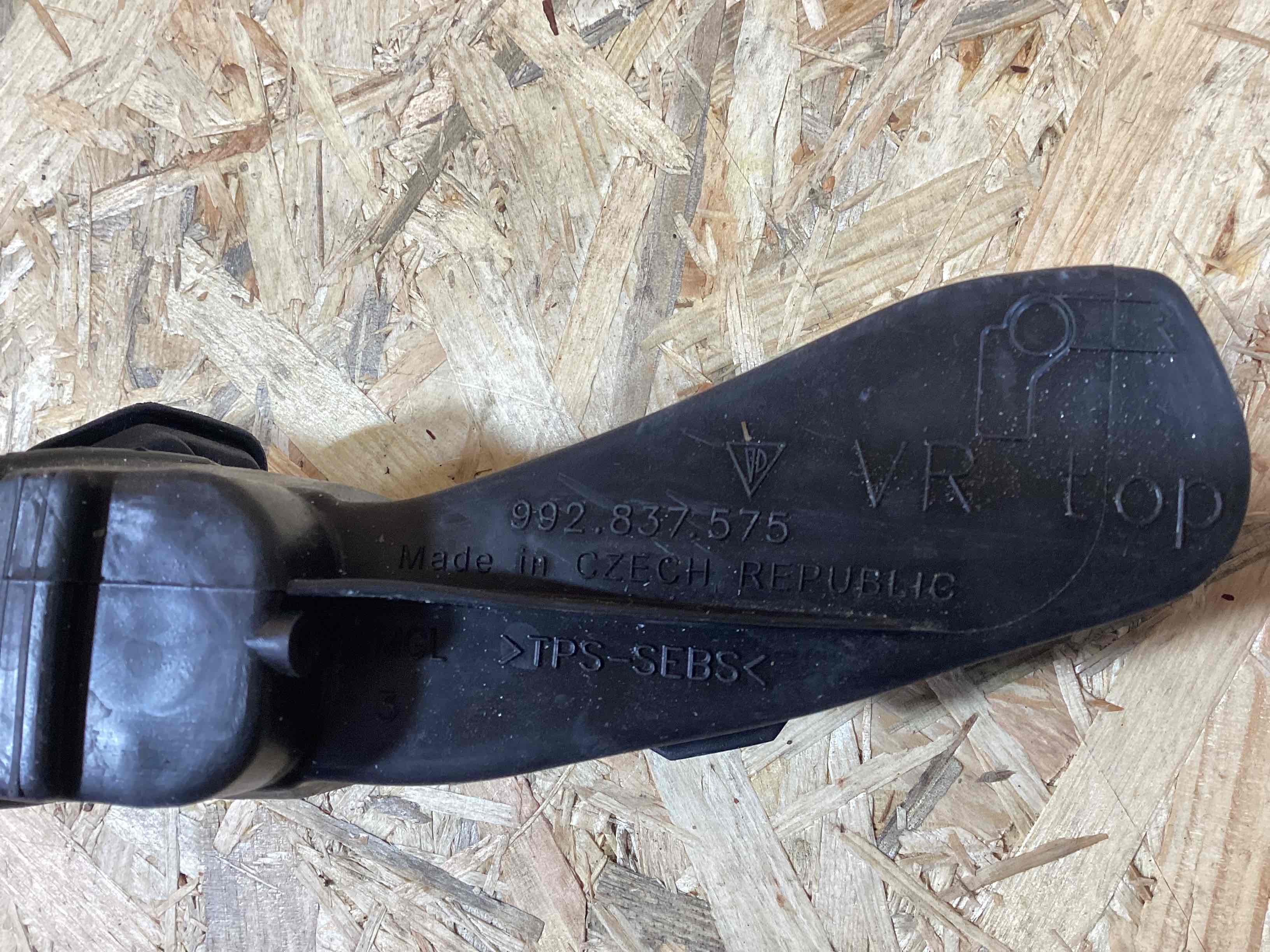 Ограничитель открывания двери Porsche 911 080426-123