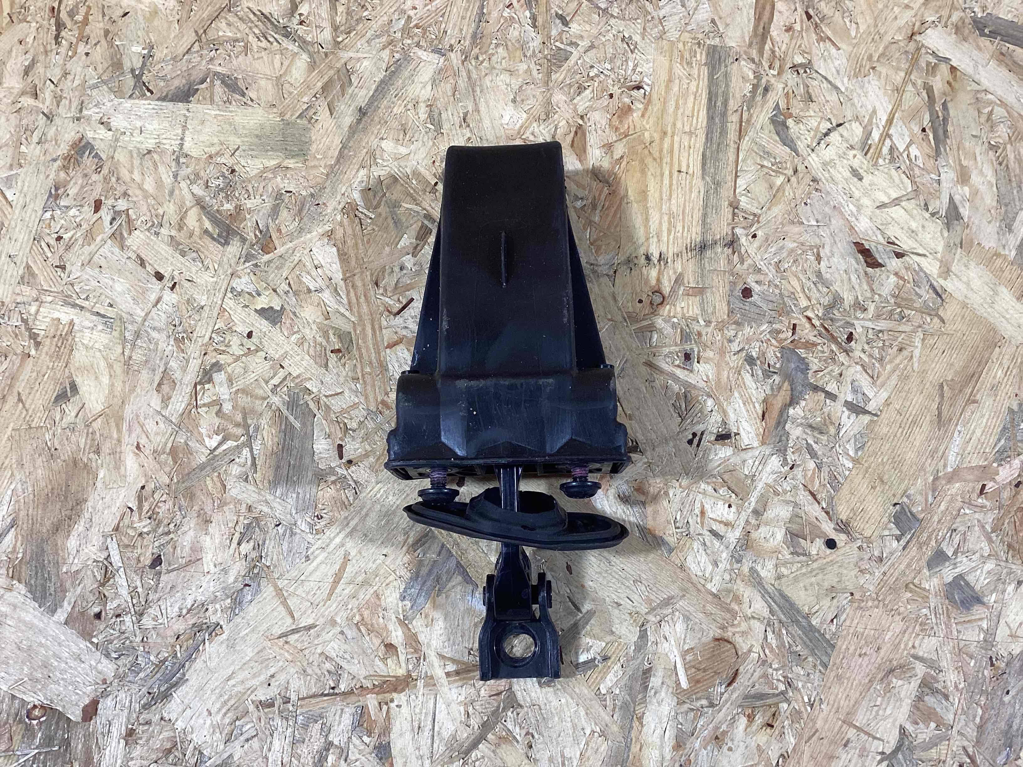 Ограничитель открывания двери Porsche 911 080426-123