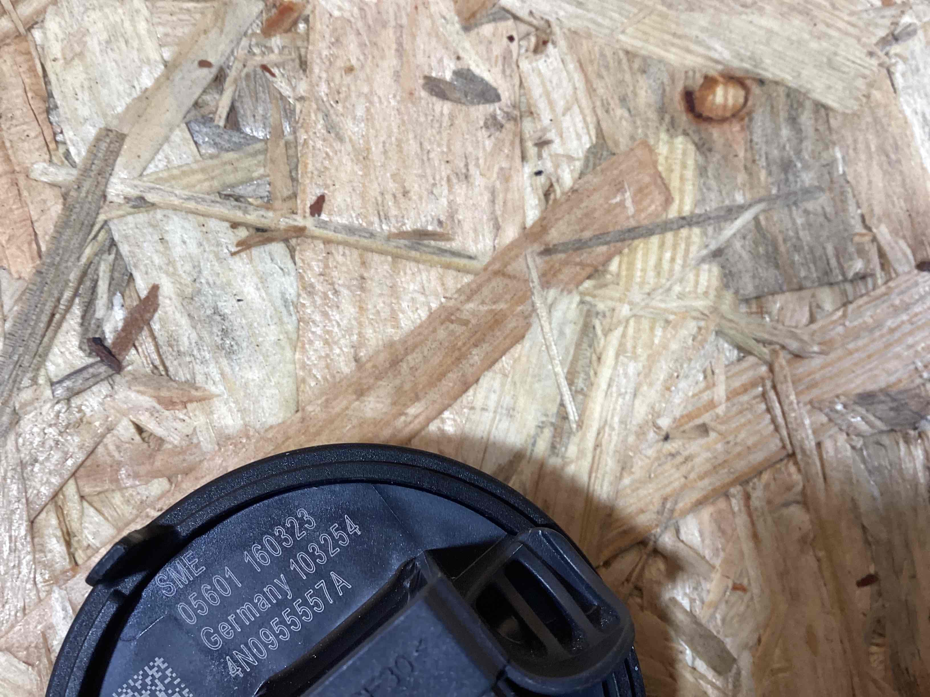 Датчик удара (Airbag), переключатель Porsche 911 080426-124