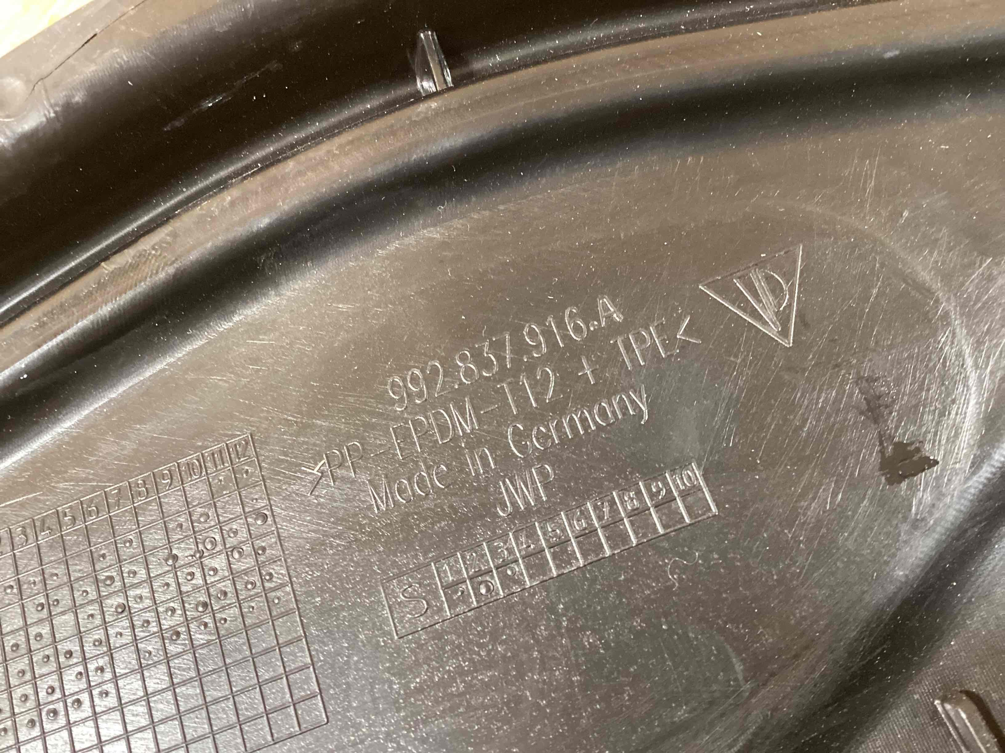 Молдинг двери передней правой Porsche 911 080426-127