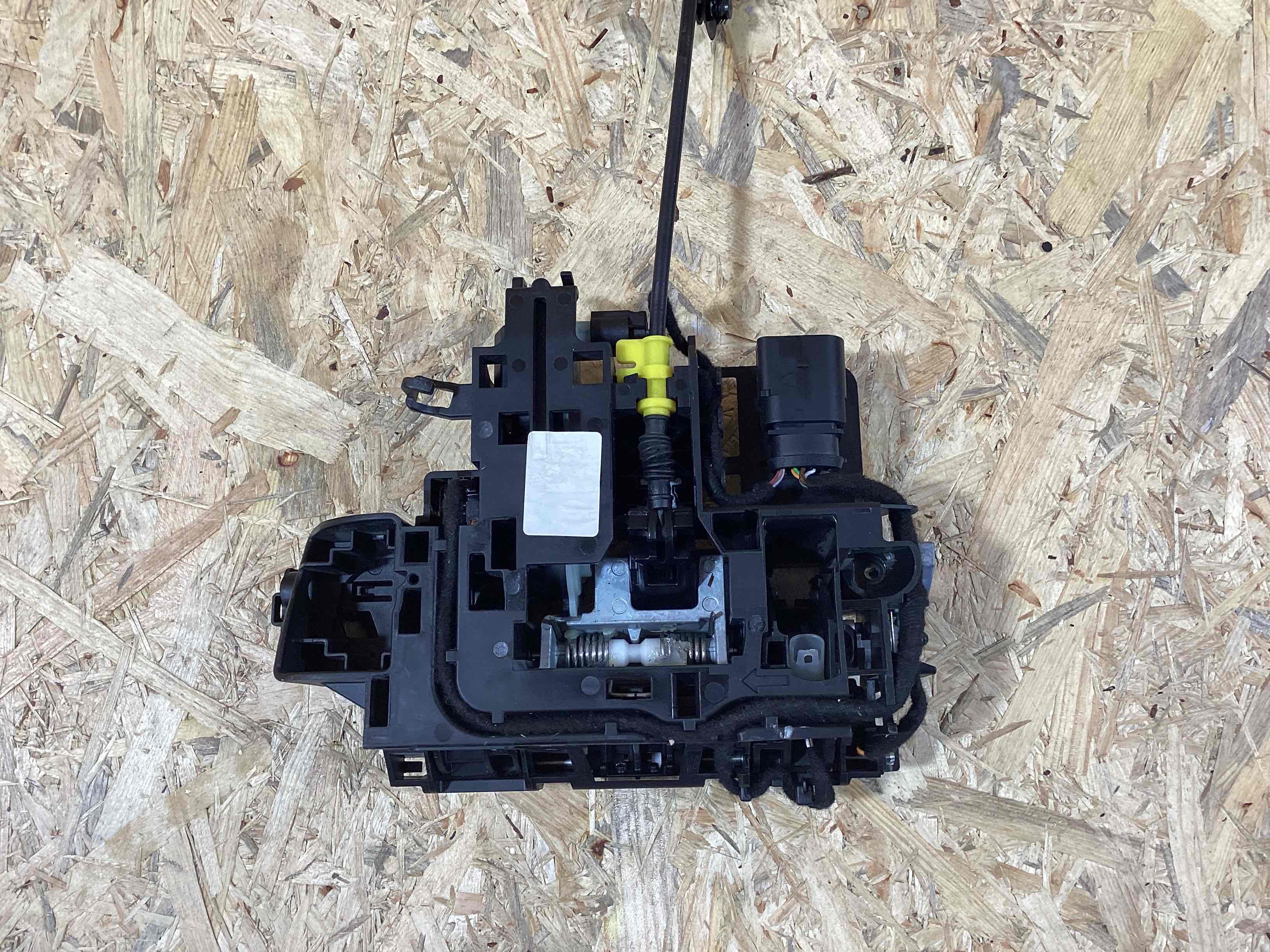 Замок двери передней правой Porsche 911 080426-128