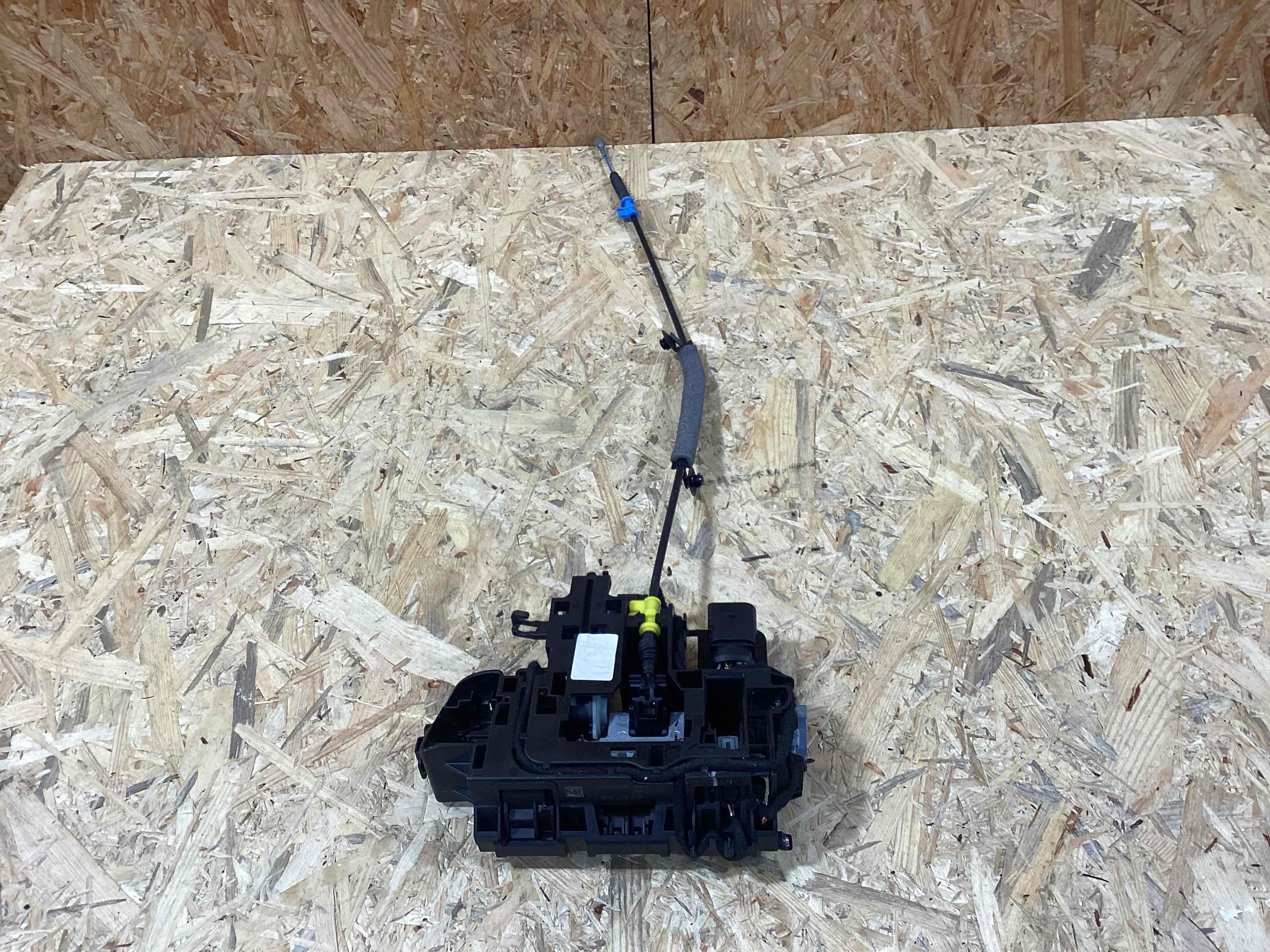 Замок двери передней правой Porsche 911 080426-128