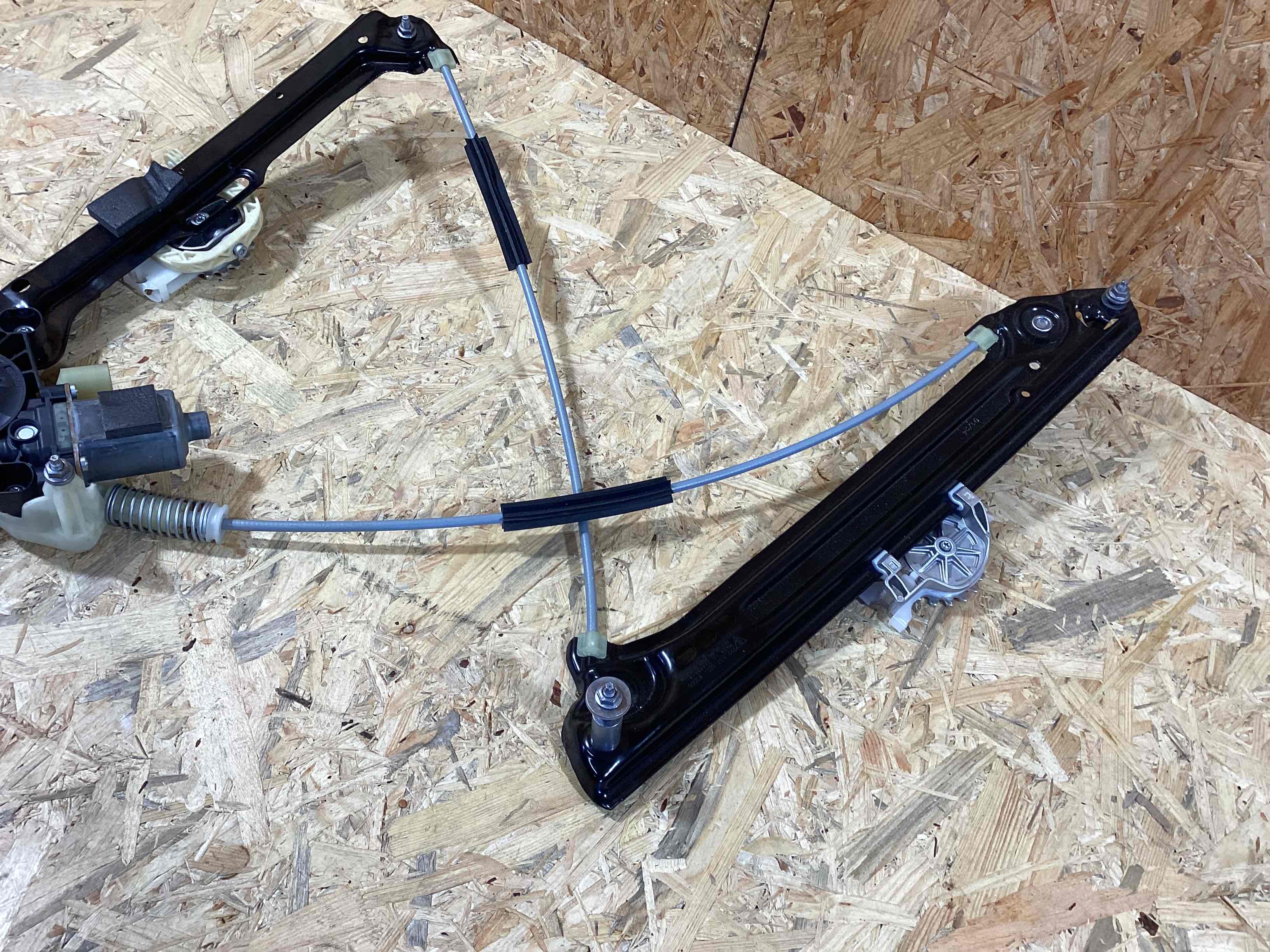 Стеклоподъемник передний правый Porsche 911 080426-133