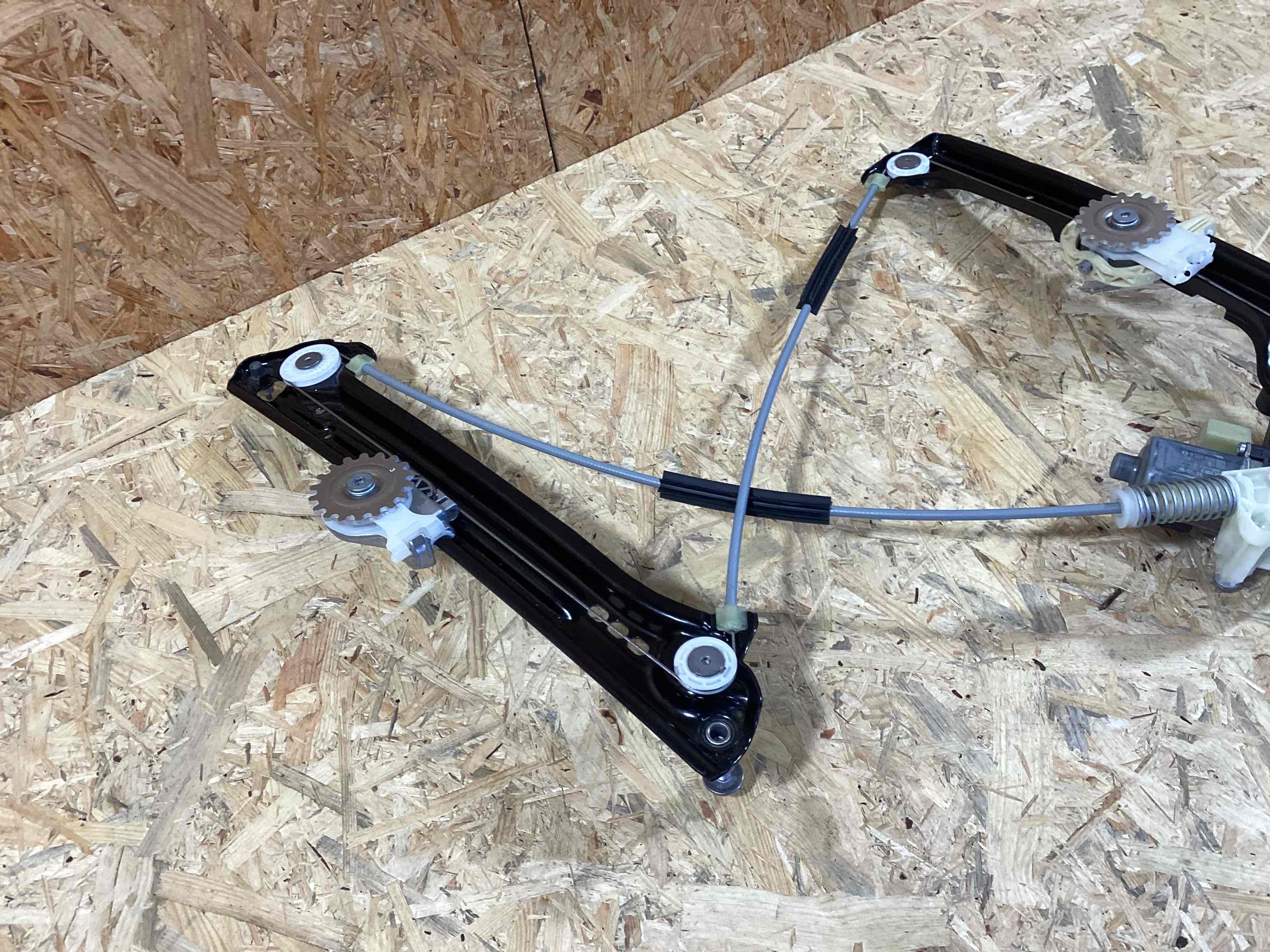 Стеклоподъемник передний правый Porsche 911 080426-133